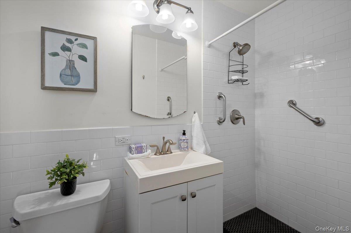 445 Broadway # 2R, Hastings-on-Hudson, NY 10706