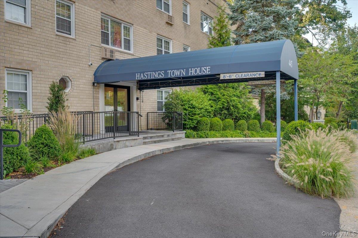 445 Broadway # 2R, Hastings-on-Hudson, NY 10706