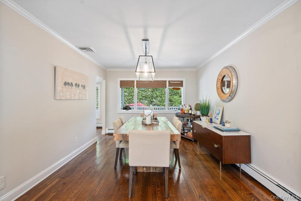 2 Flower Lane, Jericho, NY 11753