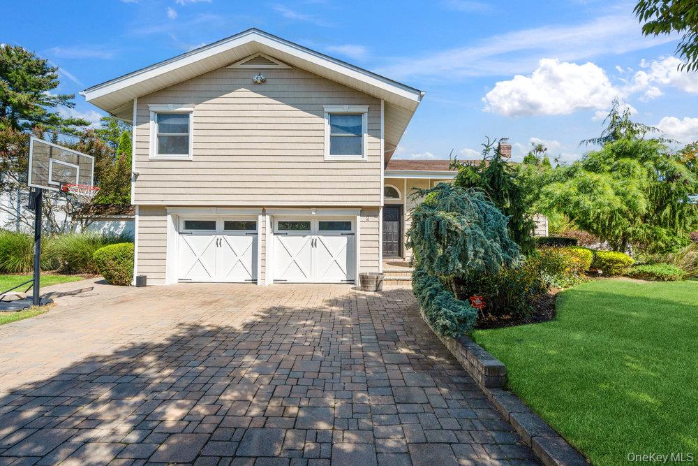 2 Flower Lane, Jericho, NY 11753