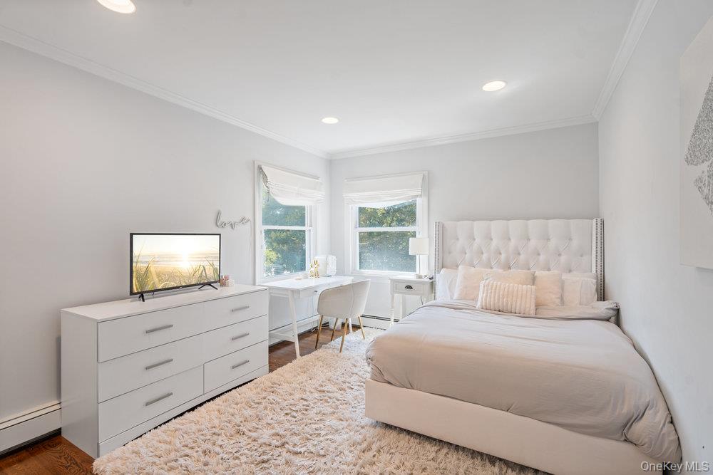 2 Flower Lane, Jericho, NY 11753