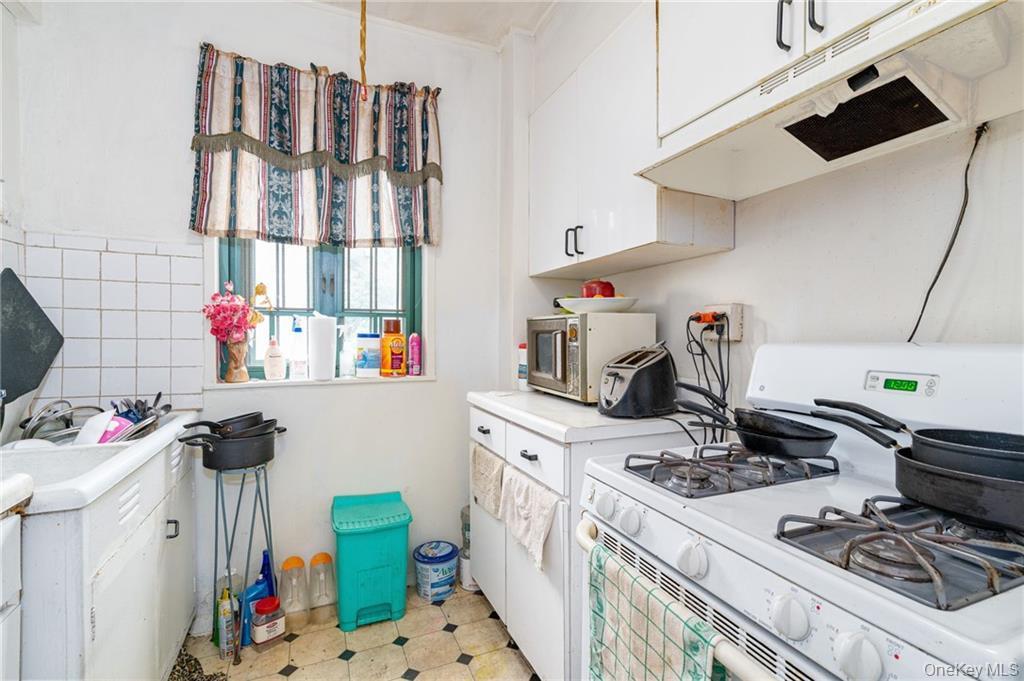 1501 Metropolitan Avenue # 6C, Bronx, NY 10462