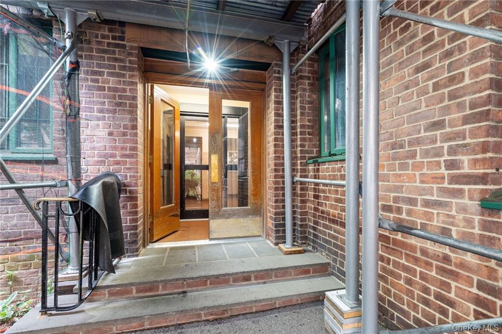 1501 Metropolitan Avenue # 6C, Bronx, NY 10462