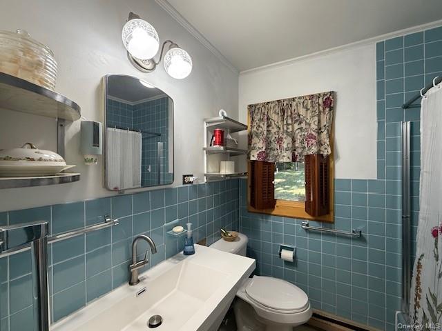 49 Lakeside Drive, Rhinebeck, NY 12572