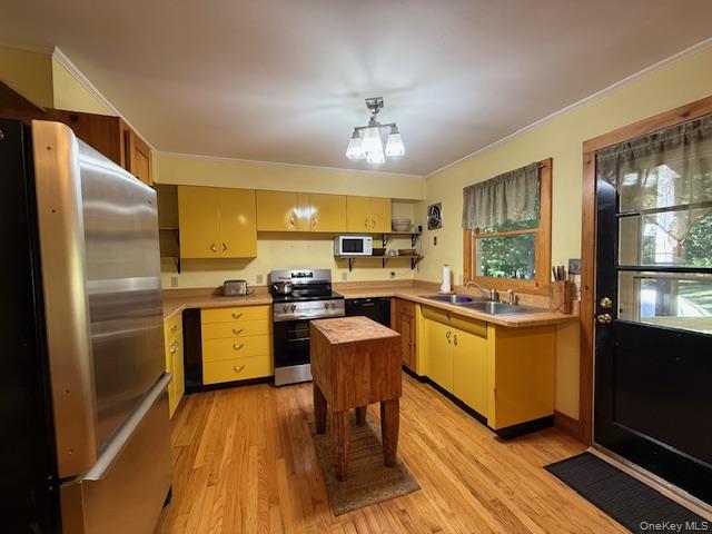 49 Lakeside Drive, Rhinebeck, NY 12572