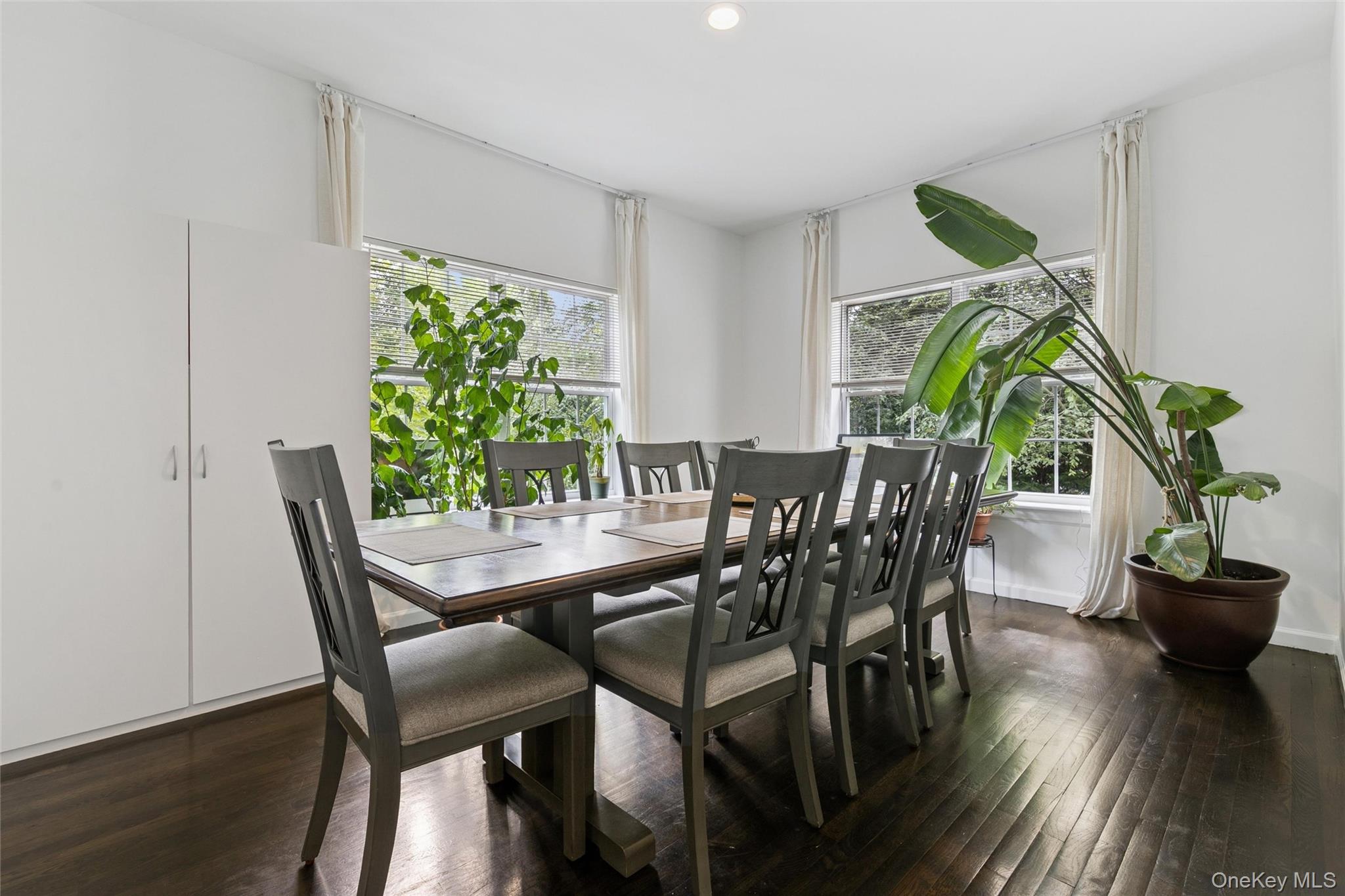 138 North Road, Hampton Bays, NY 11946