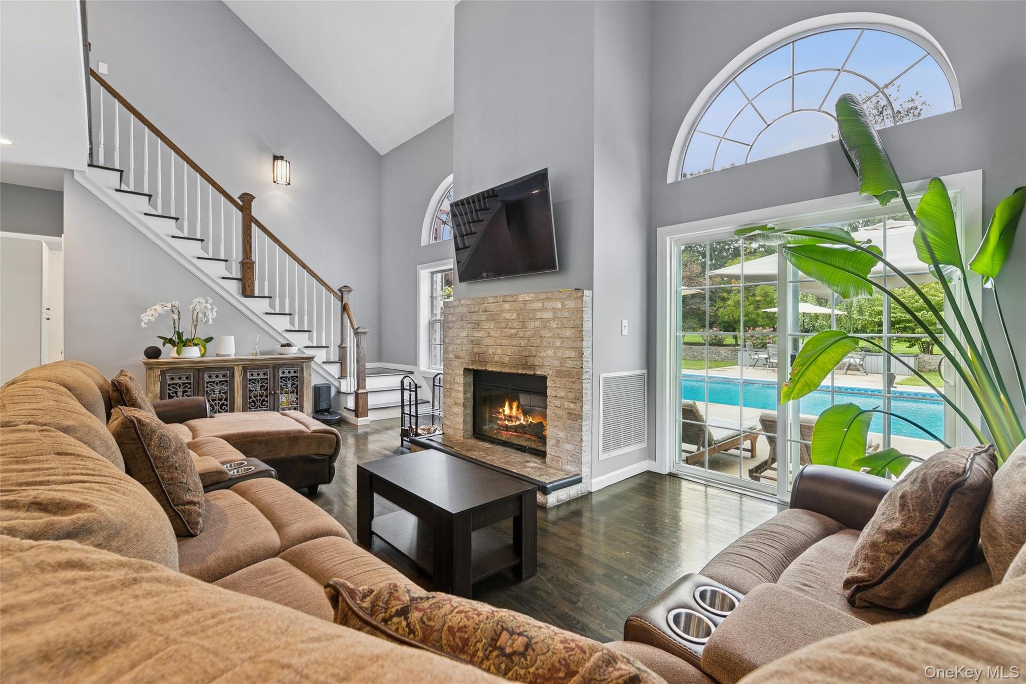 138 North Road, Hampton Bays, NY 11946