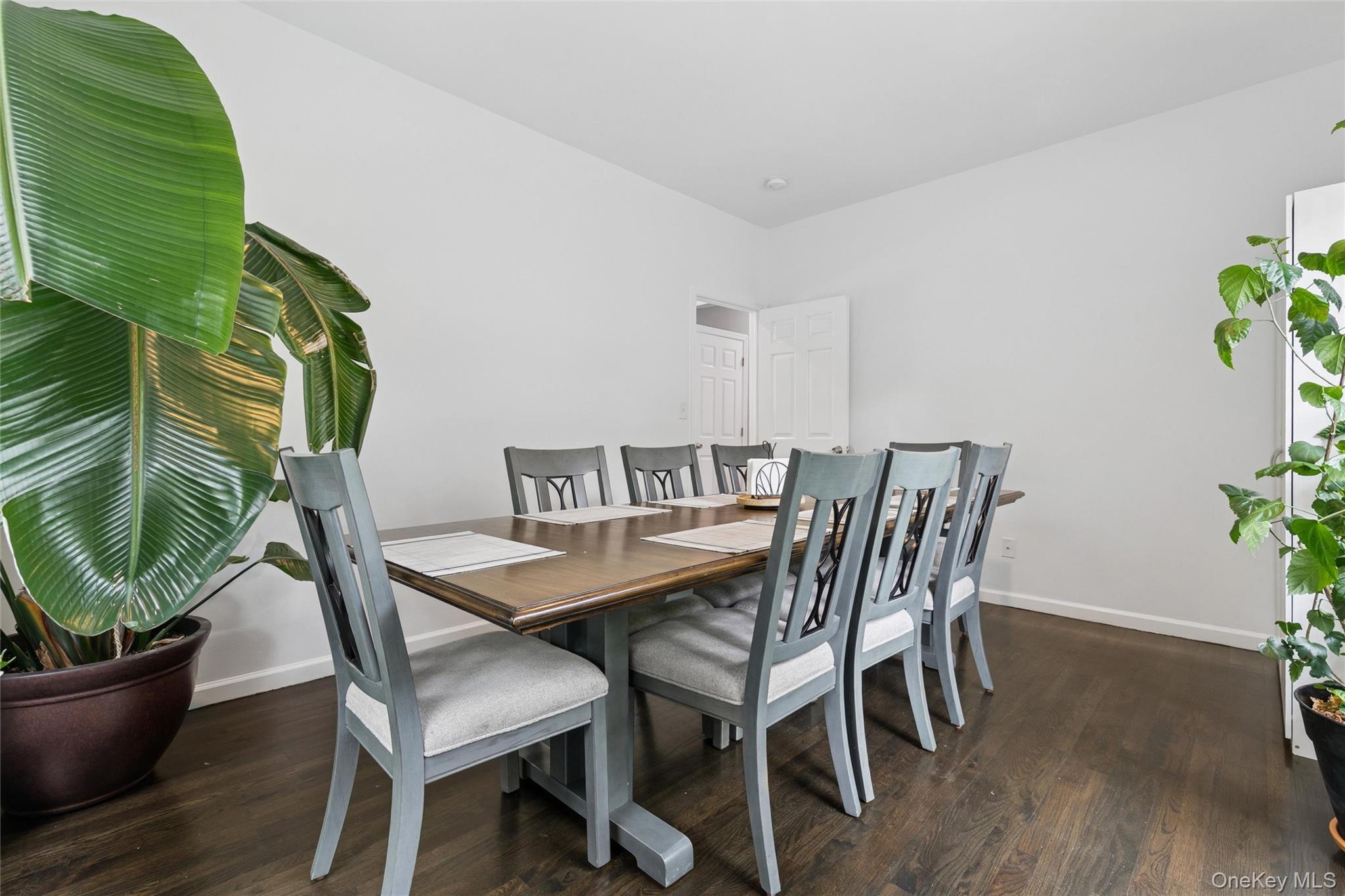 138 North Road, Hampton Bays, NY 11946