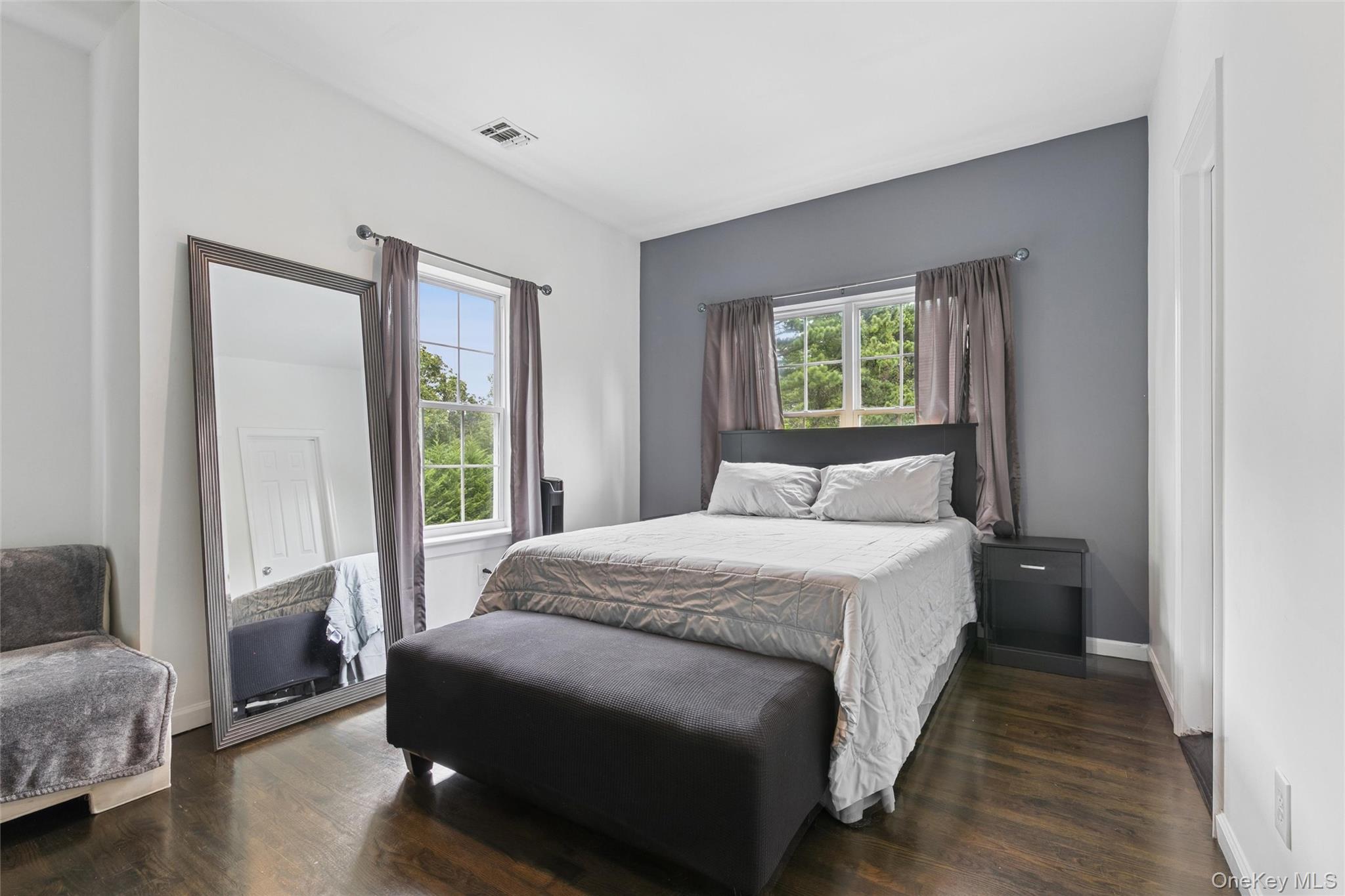 138 North Road, Hampton Bays, NY 11946