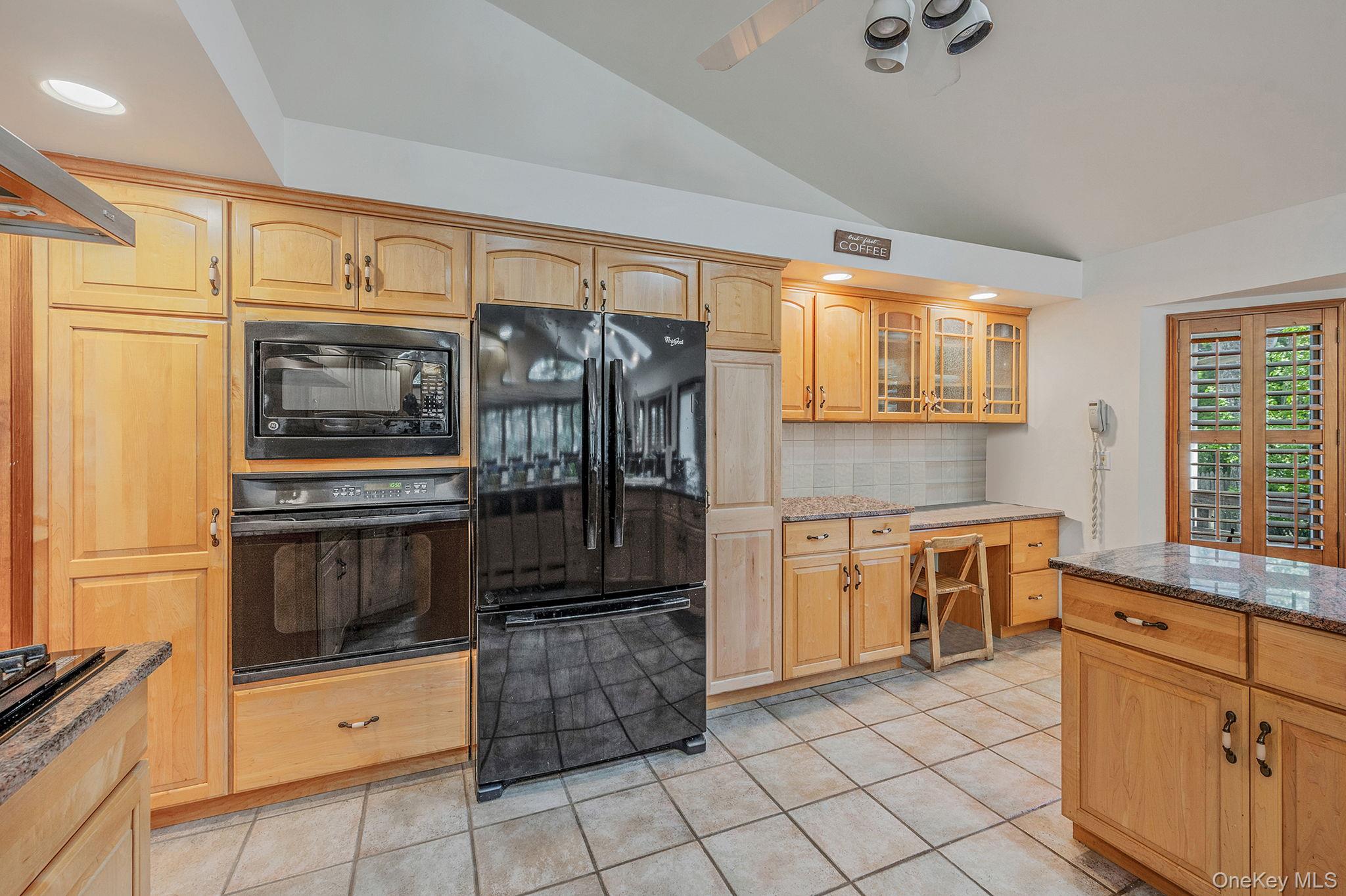 6 Bay Drive, Hampton Bays, NY 11946