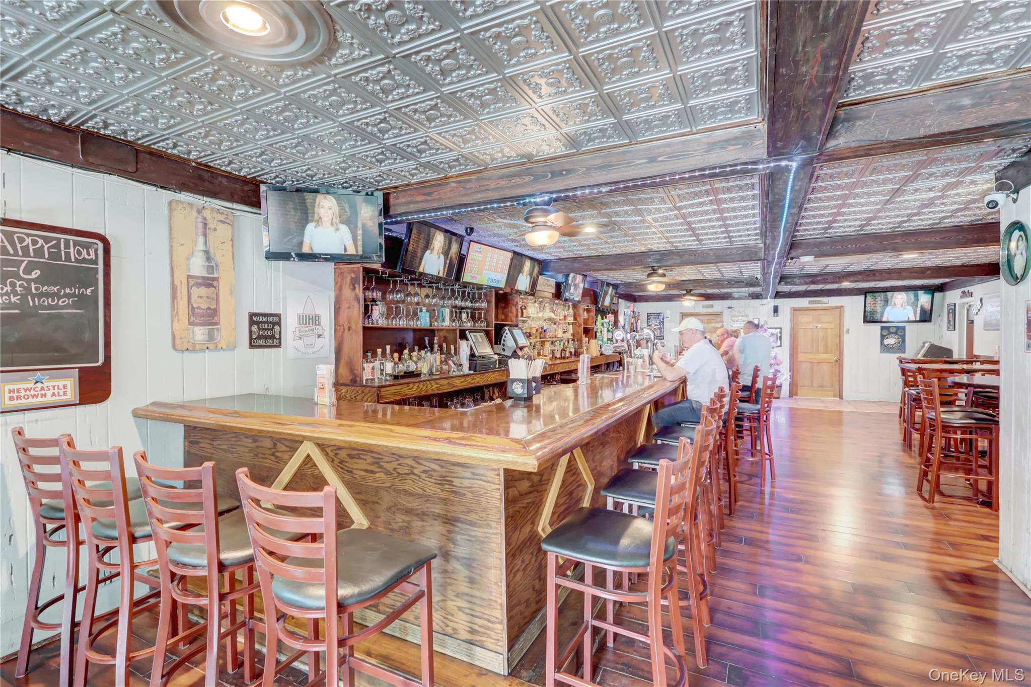 361 Main Street, Center Moriches, NY 11934