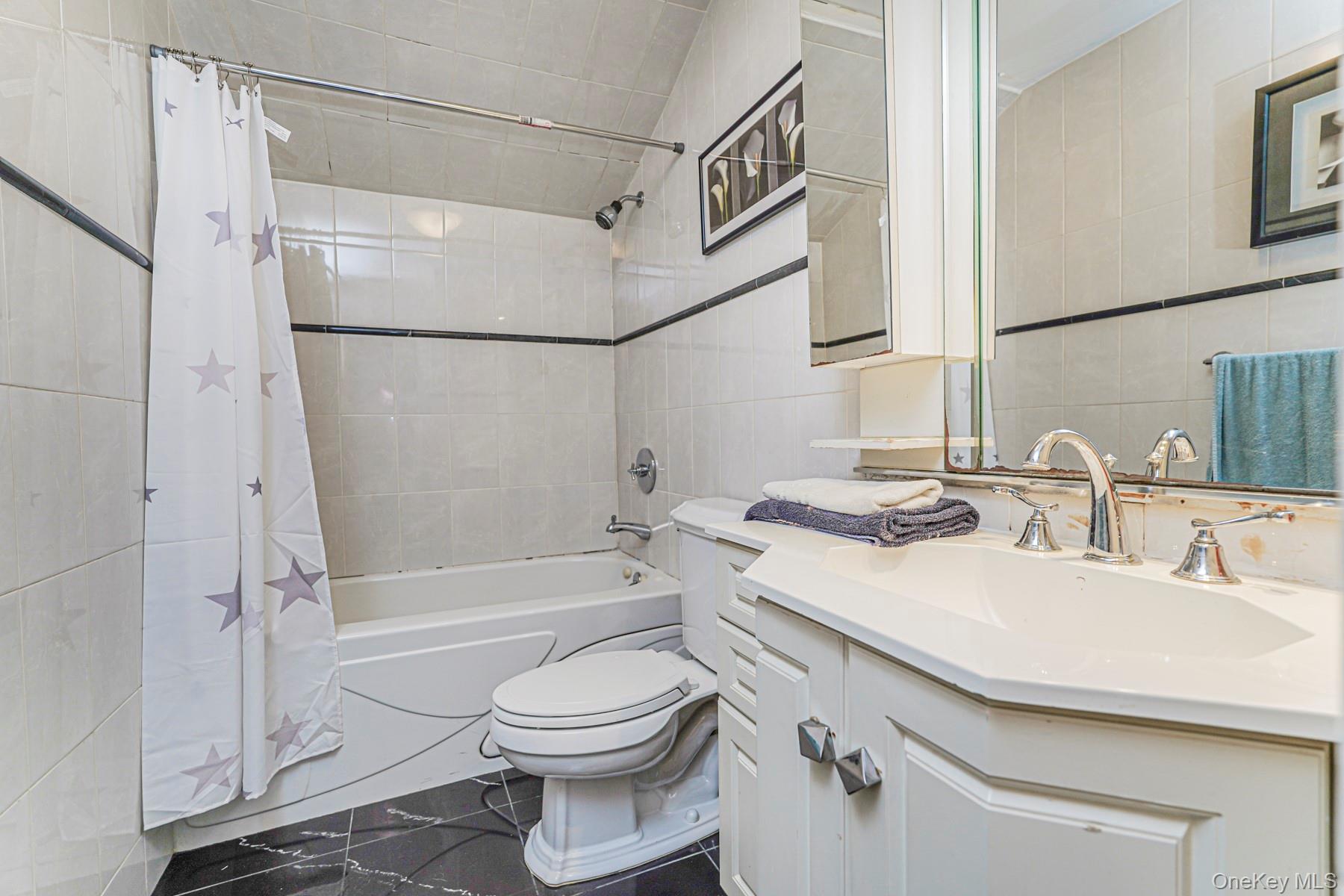 124 Virginia Avenue, Staten Island, NY 10305