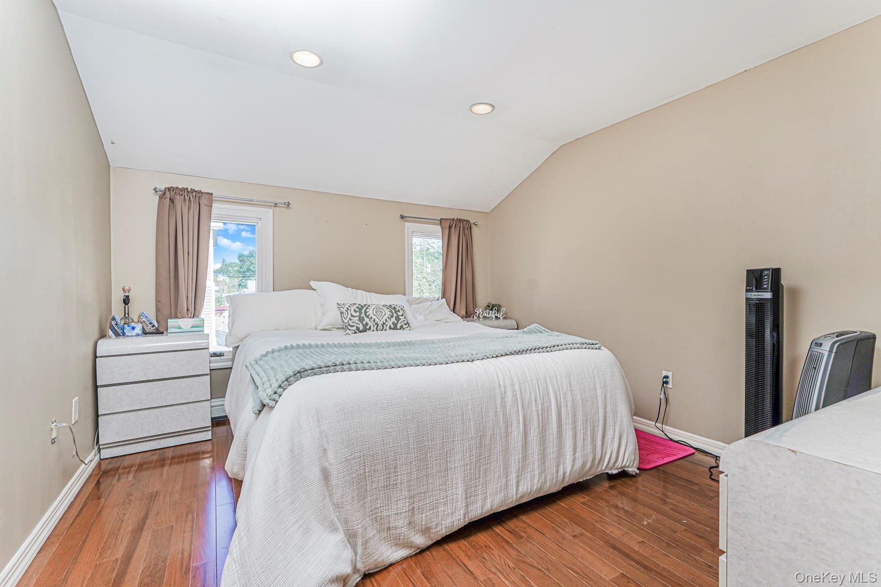 124 Virginia Avenue, Staten Island, NY 10305