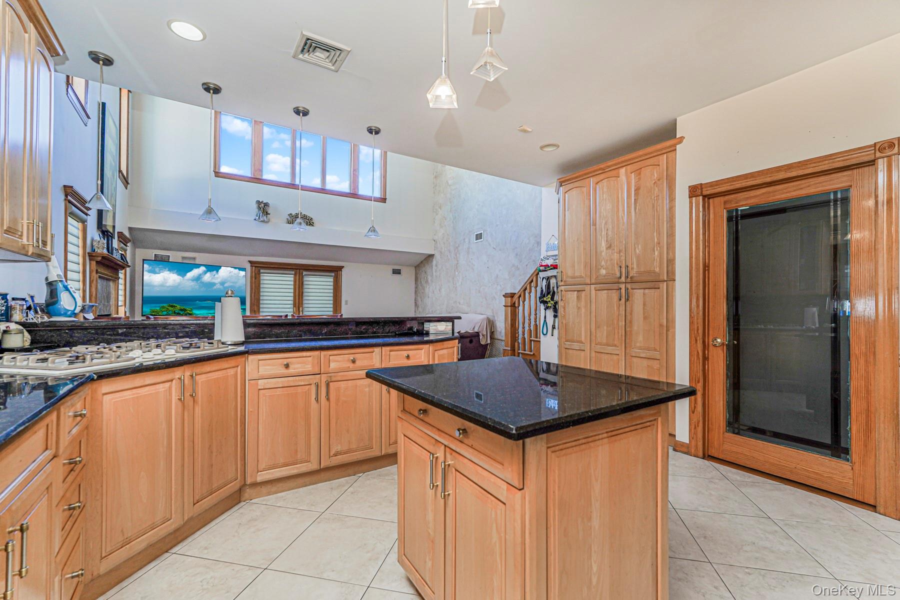 124 Virginia Avenue, Staten Island, NY 10305