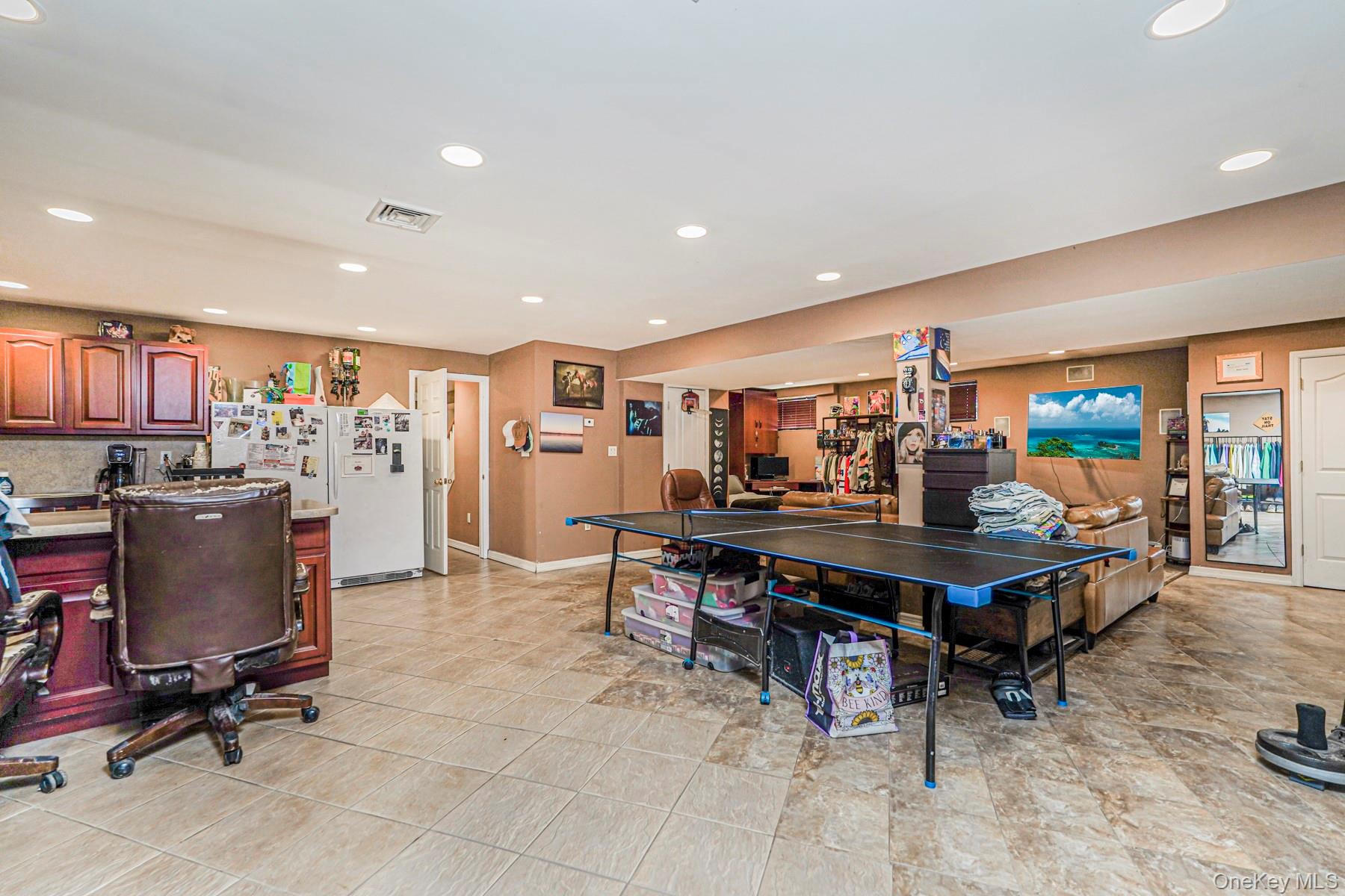 124 Virginia Avenue, Staten Island, NY 10305