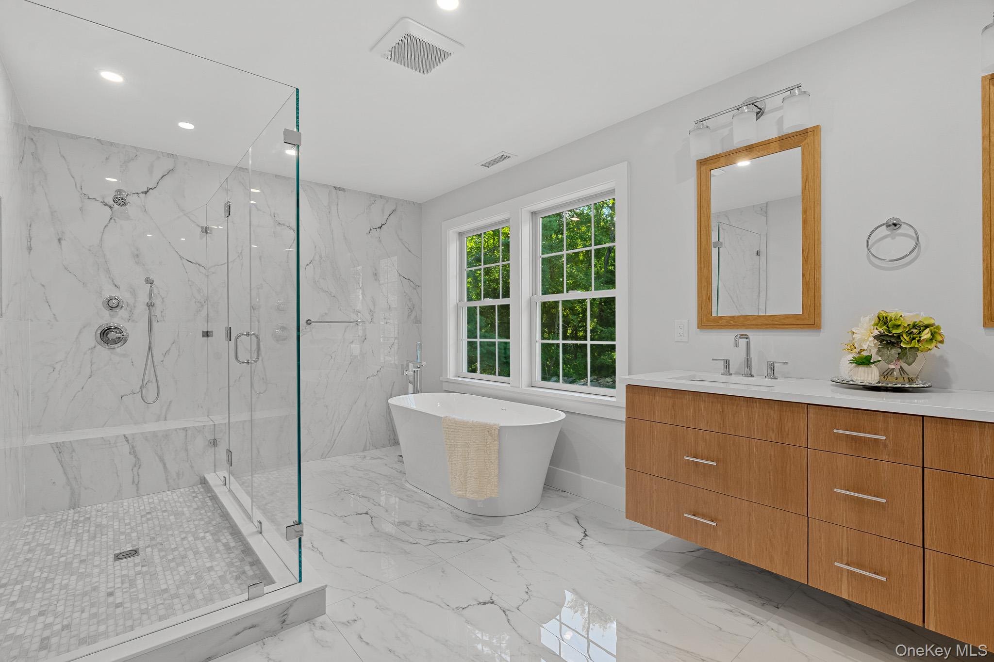 271 Diddell Road, Poughkeepsie, NY 12603