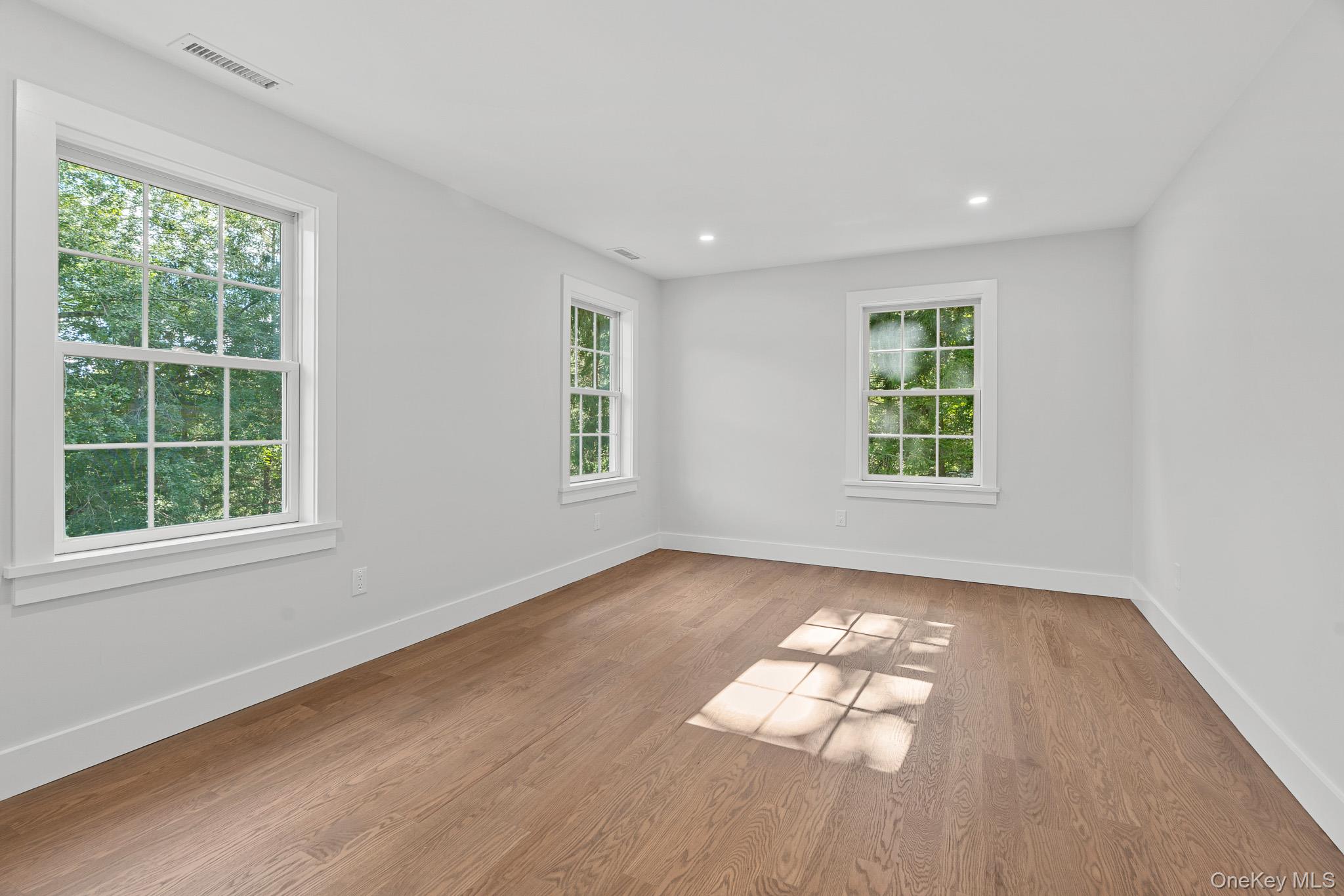 271 Diddell Road, Poughkeepsie, NY 12603