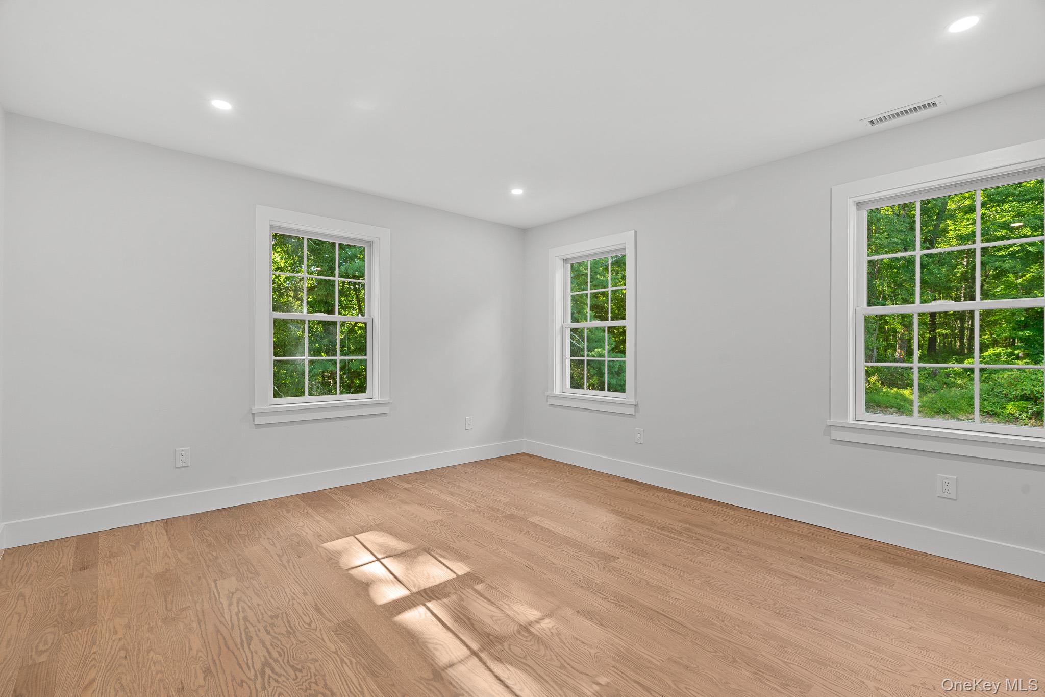 271 Diddell Road, Poughkeepsie, NY 12603