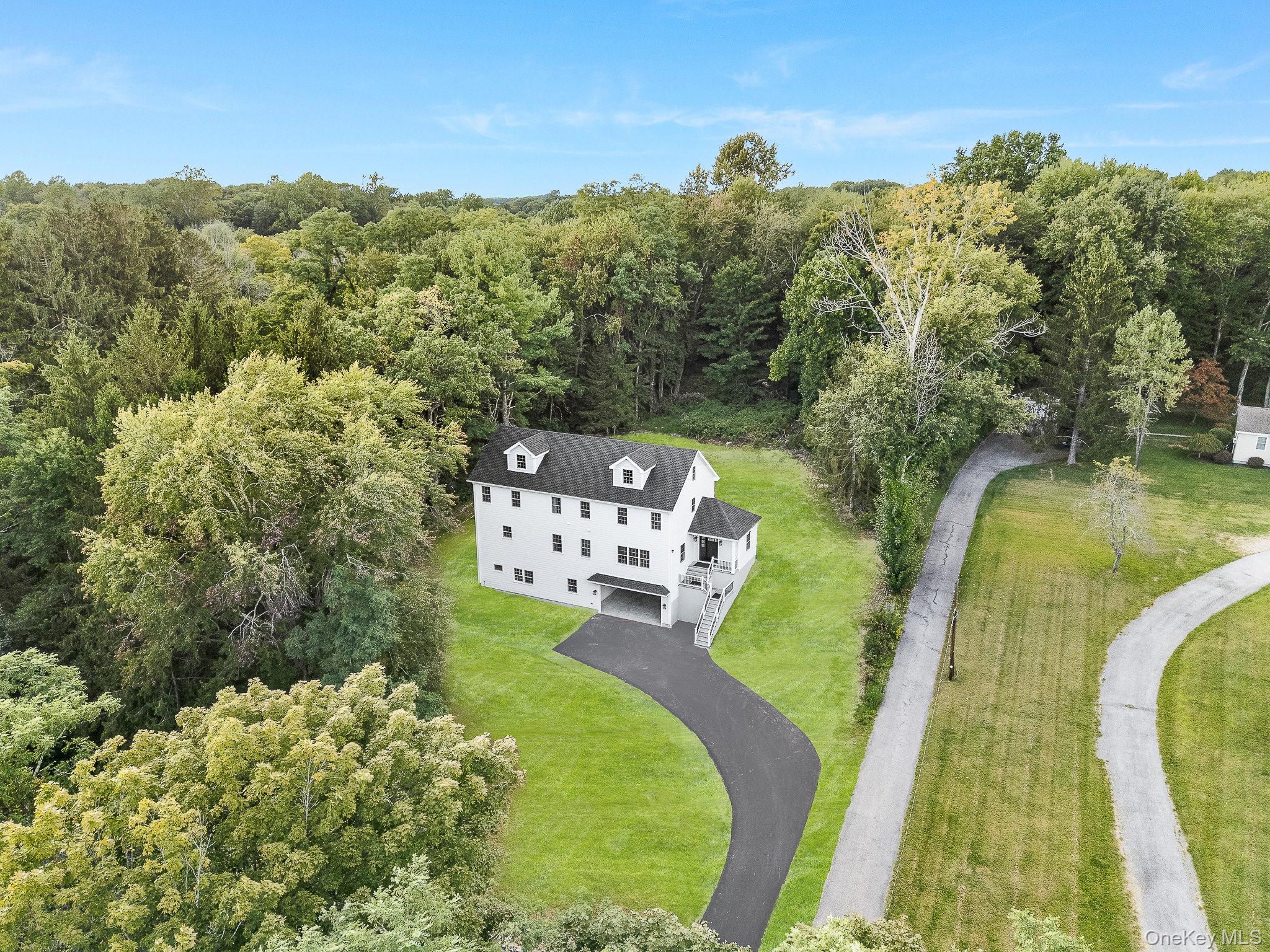 271 Diddell Road, Poughkeepsie, NY 12603