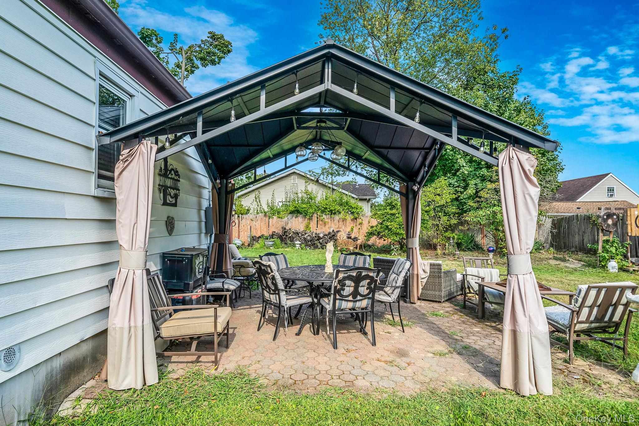 30 Oakdale Avenue, Central Islip, NY 11722