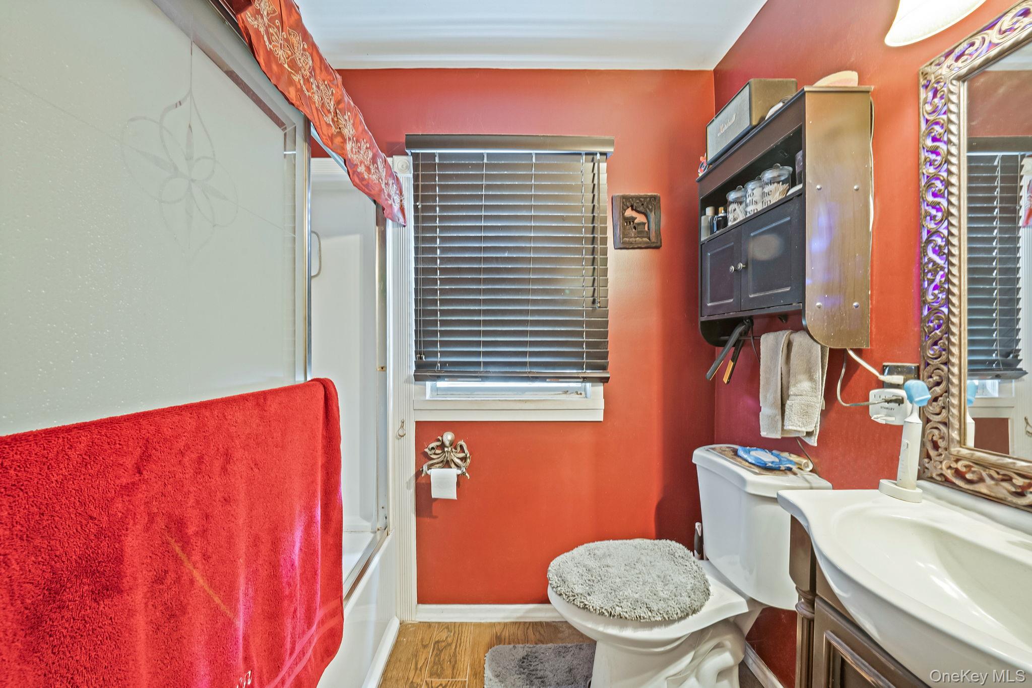 30 Oakdale Avenue, Central Islip, NY 11722