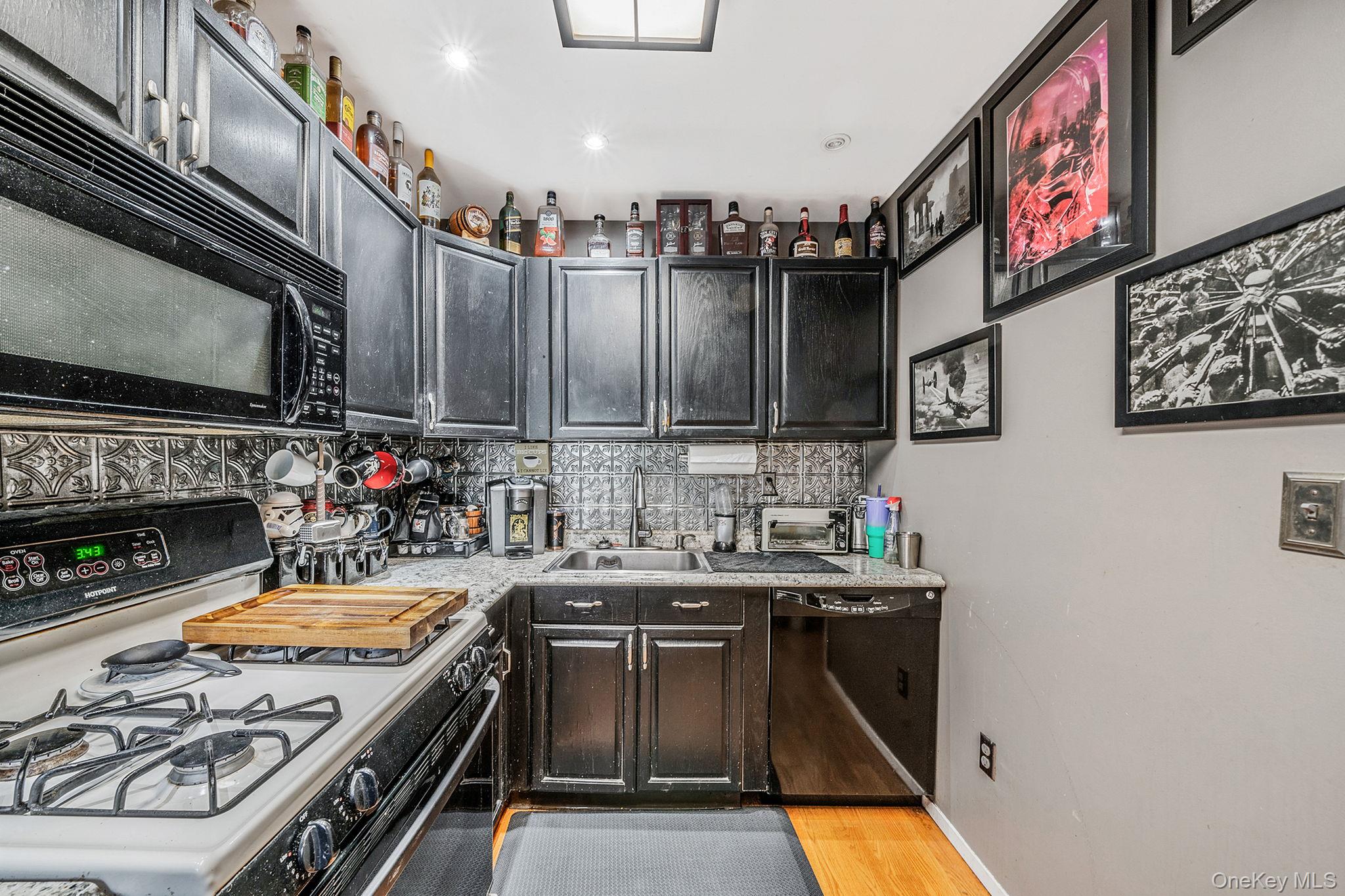 30 Oakdale Avenue, Central Islip, NY 11722