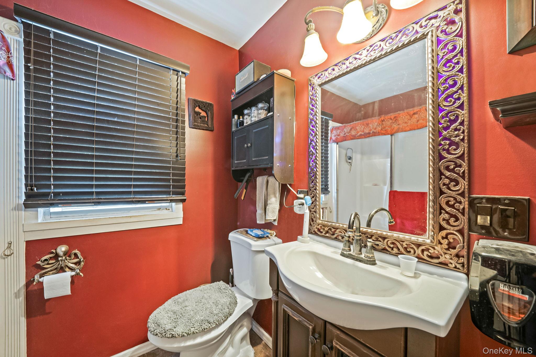 30 Oakdale Avenue, Central Islip, NY 11722