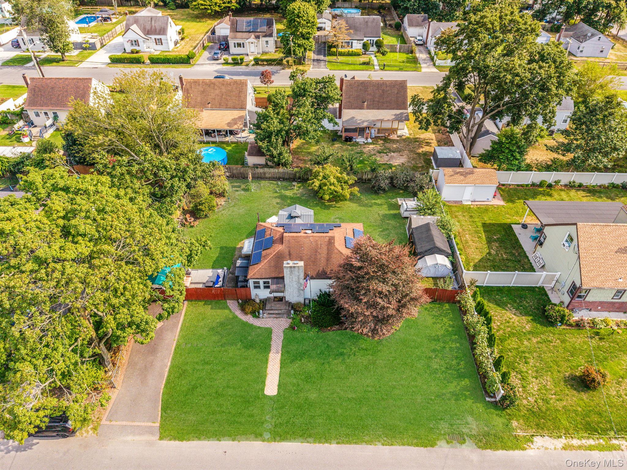 30 Oakdale Avenue, Central Islip, NY 11722