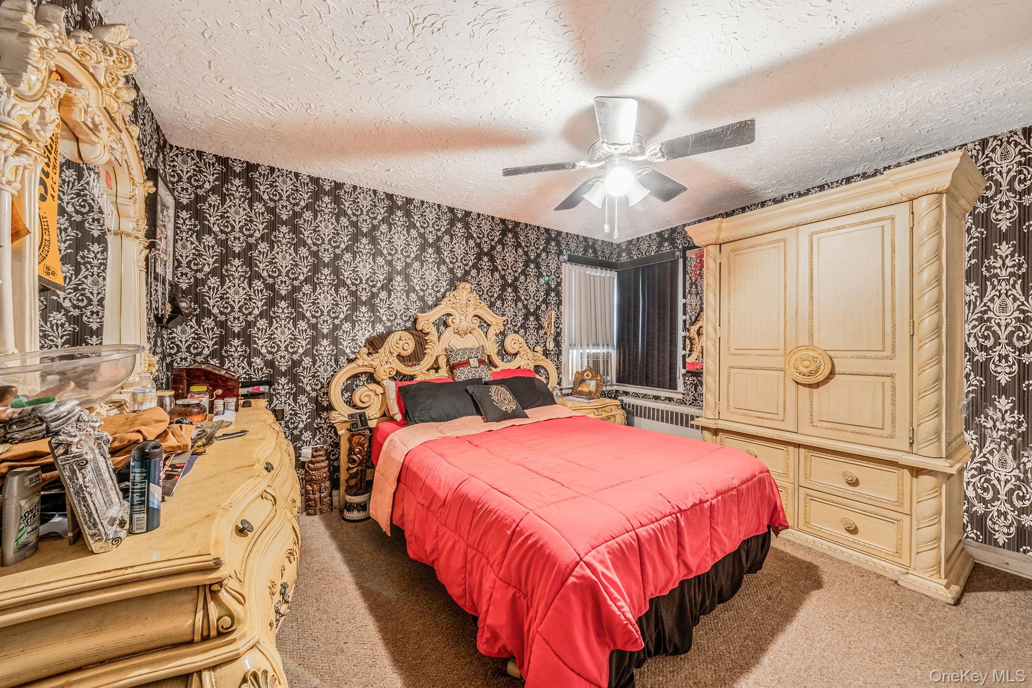 30 Oakdale Avenue, Central Islip, NY 11722