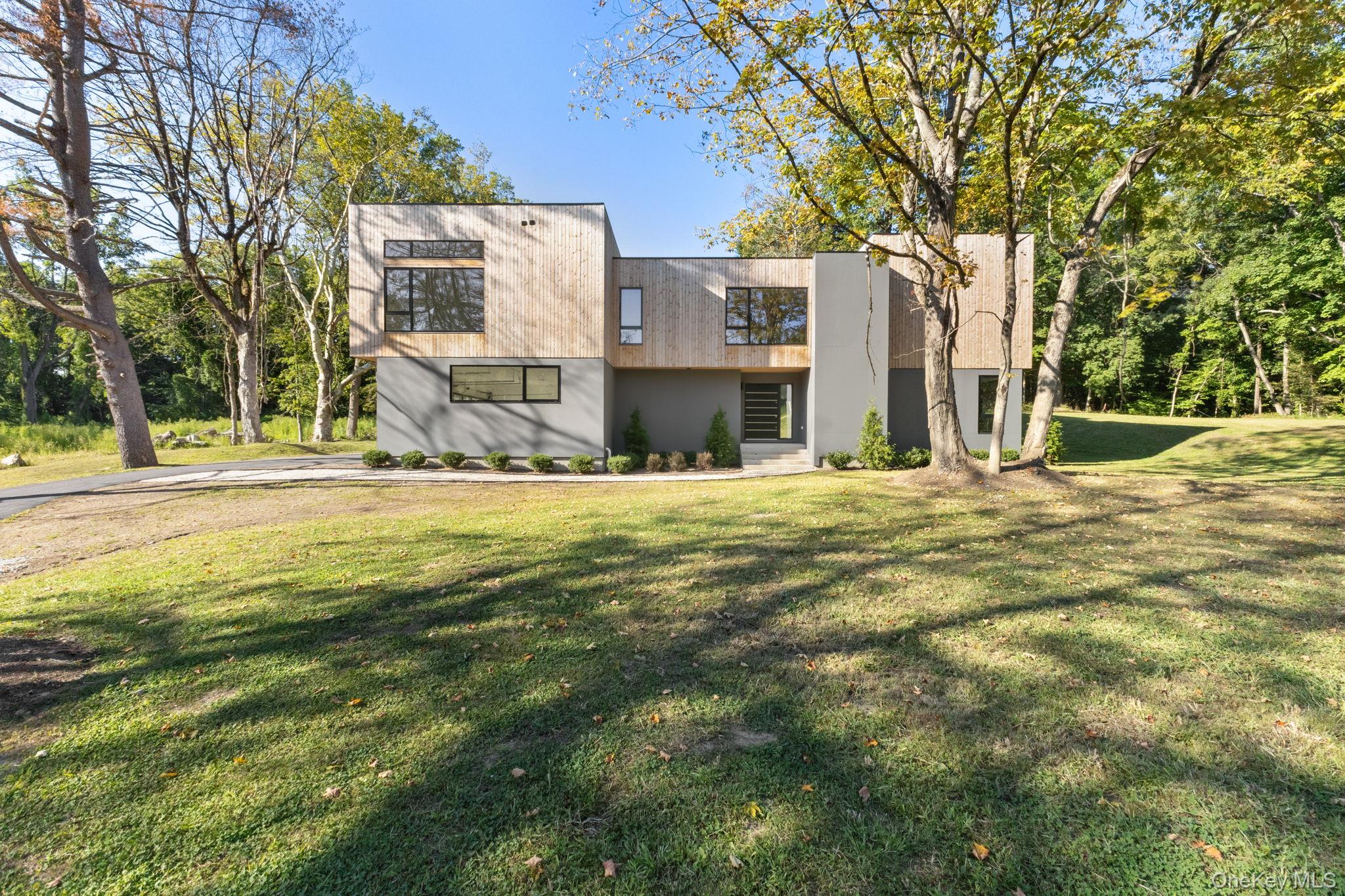 28 McLain Street, Bedford Corners, NY 10549