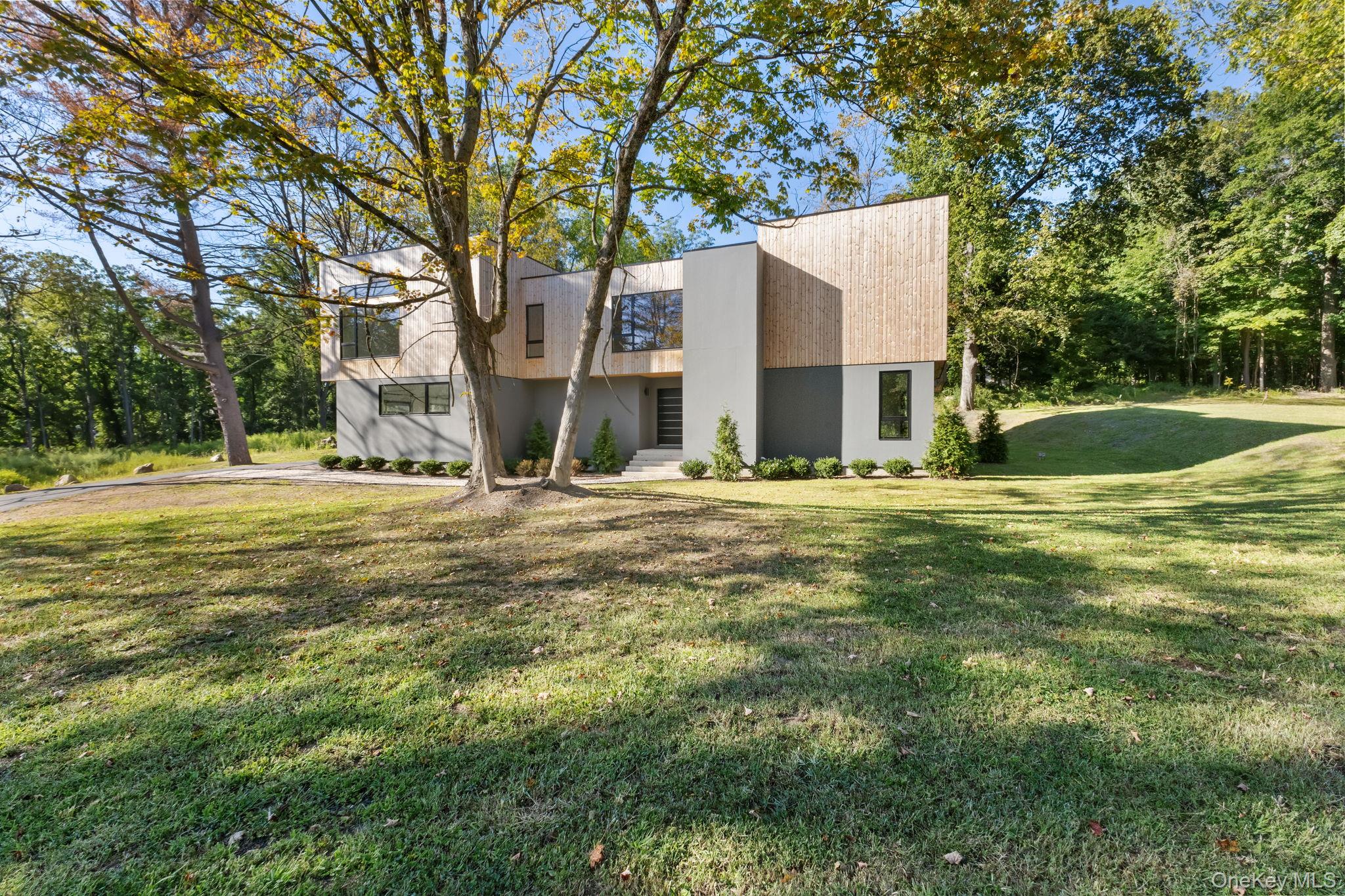 28 McLain Street, Bedford Corners, NY 10549