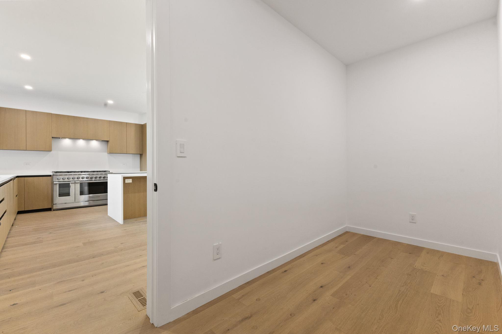 28 McLain Street, Bedford Corners, NY 10549