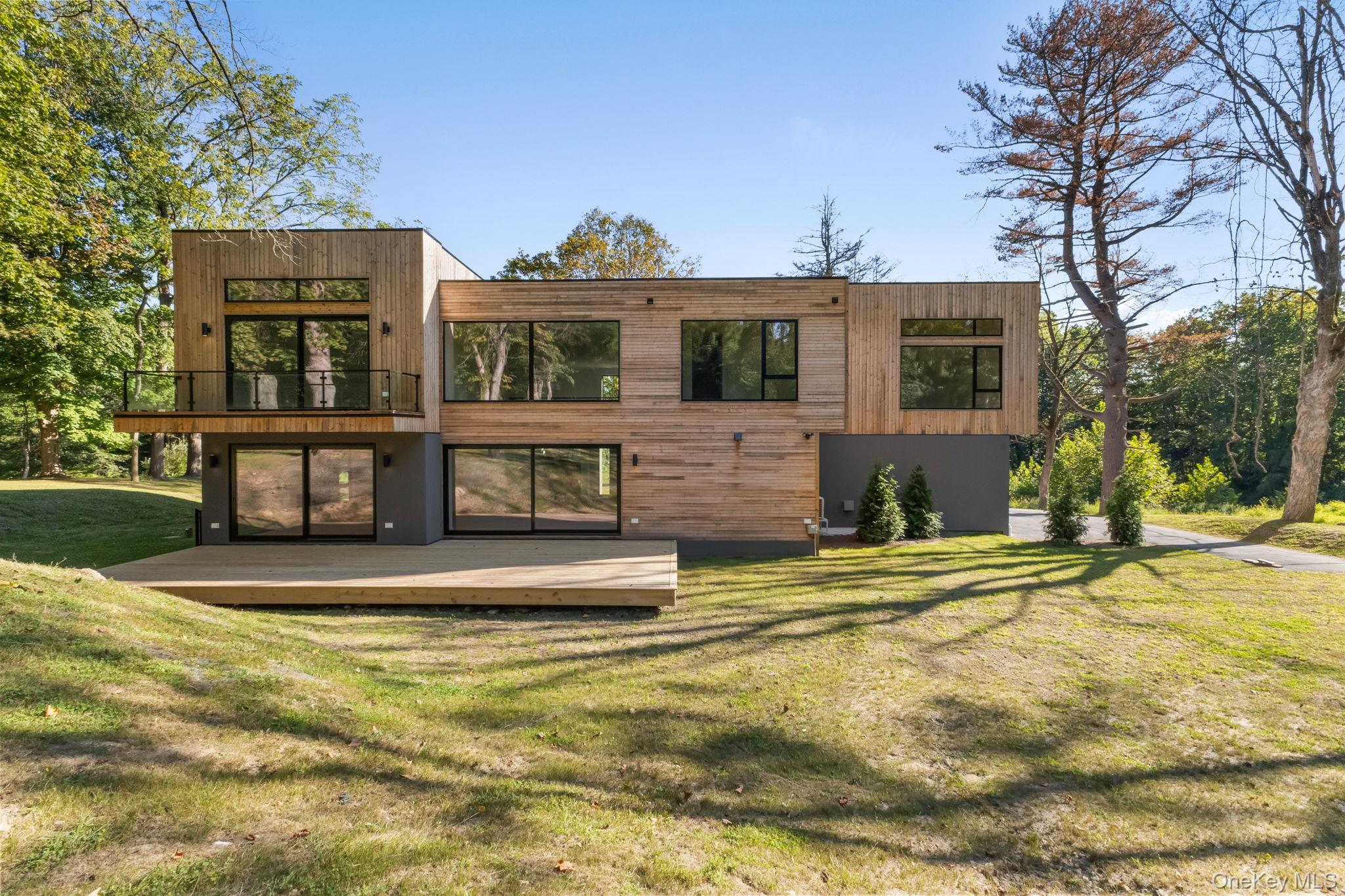 28 McLain Street, Bedford Corners, NY 10549