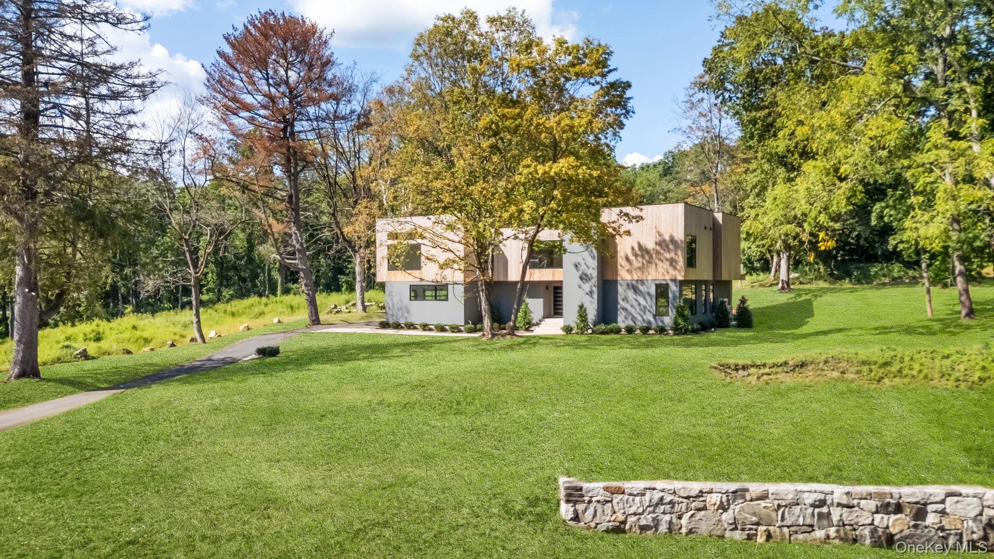 28 McLain Street, Bedford Corners, NY 10549