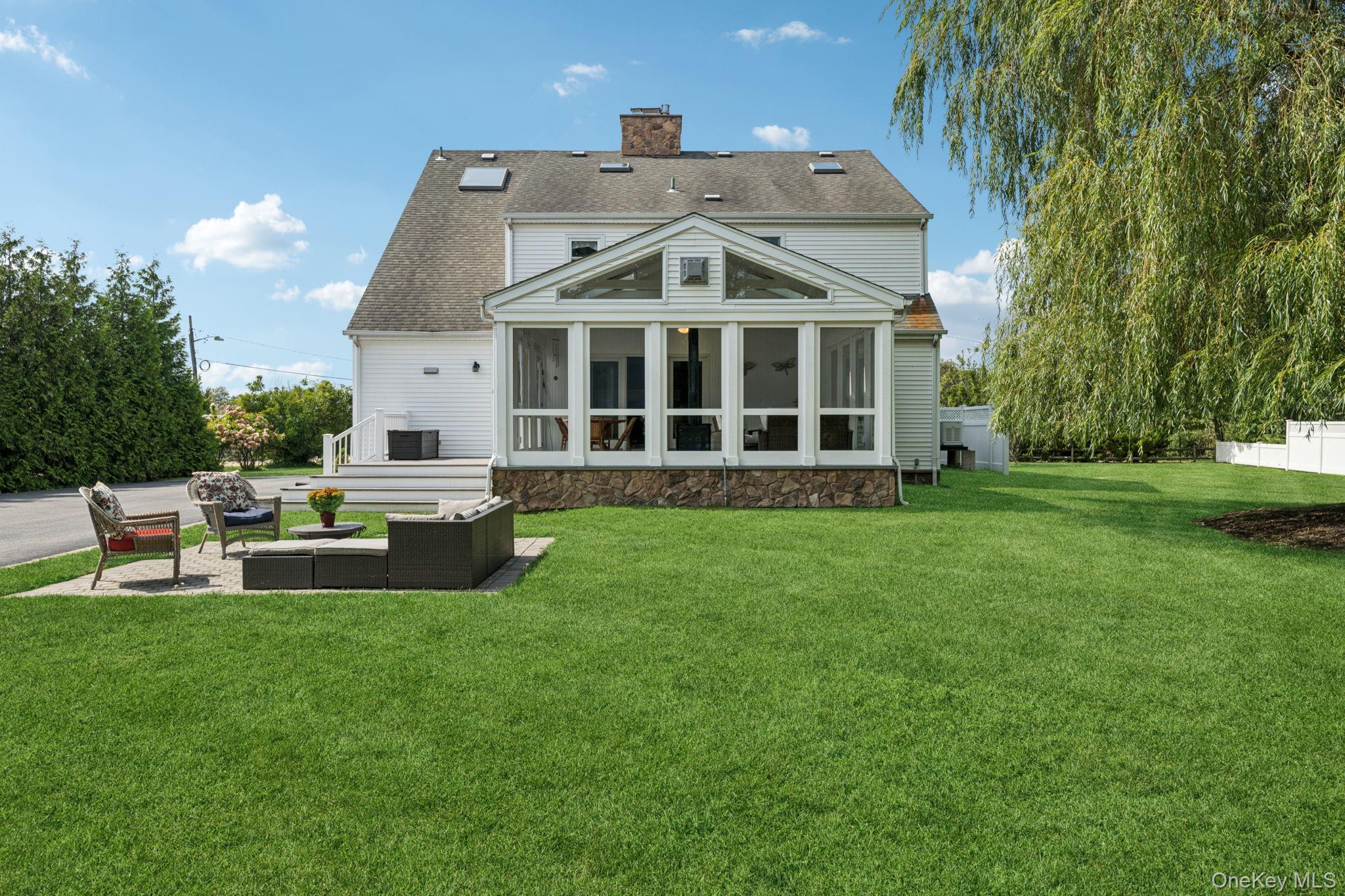 78 Oak Road, Bayport, NY 11705