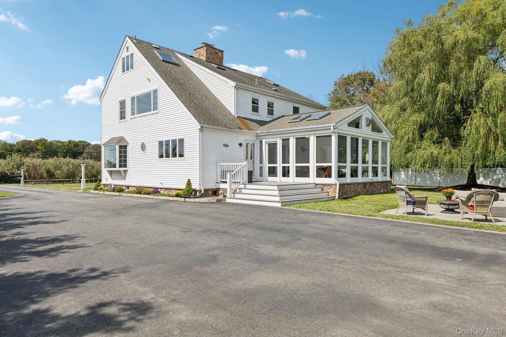 78 Oak Road, Bayport, NY 11705