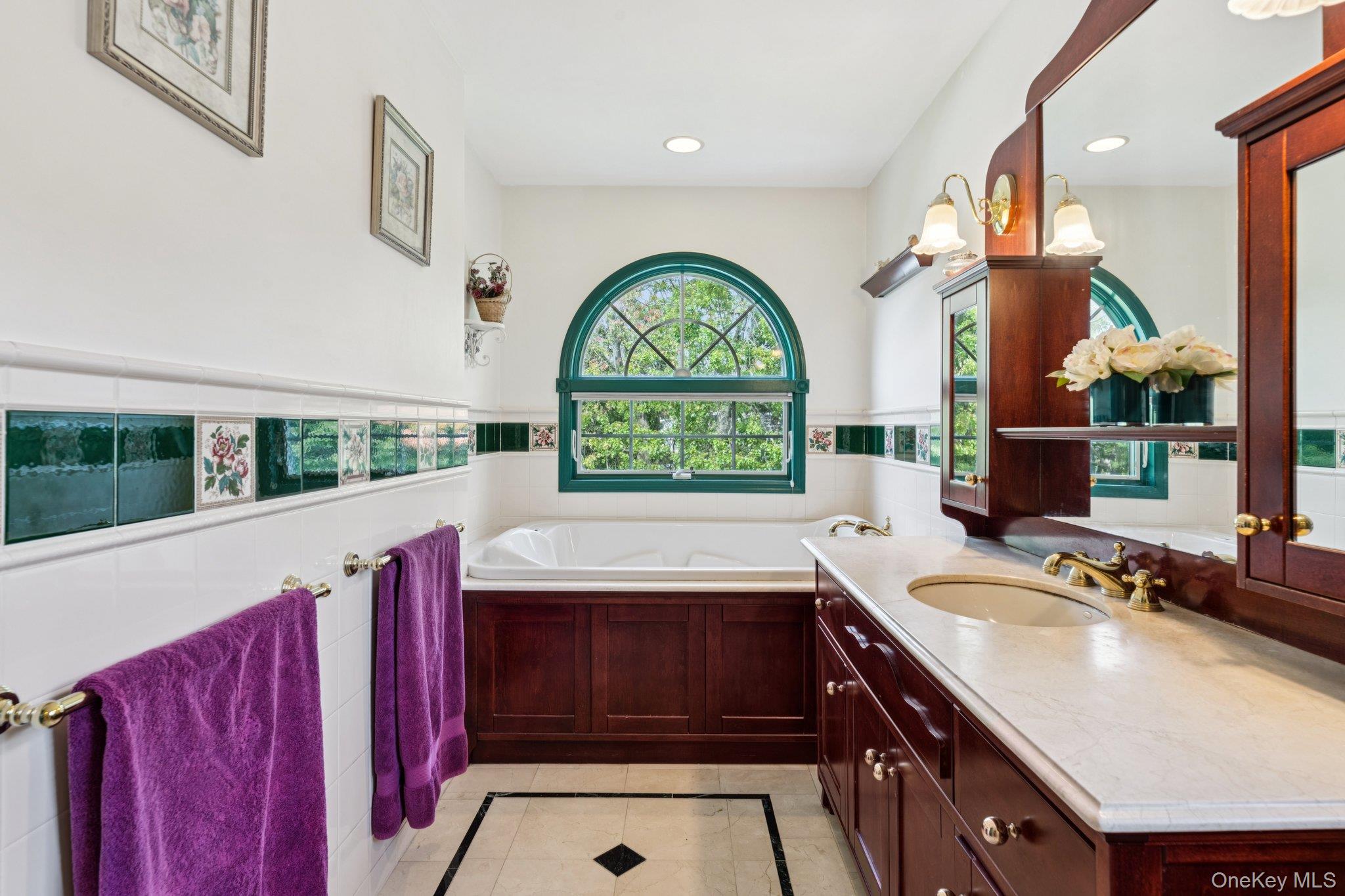 78 Oak Road, Bayport, NY 11705