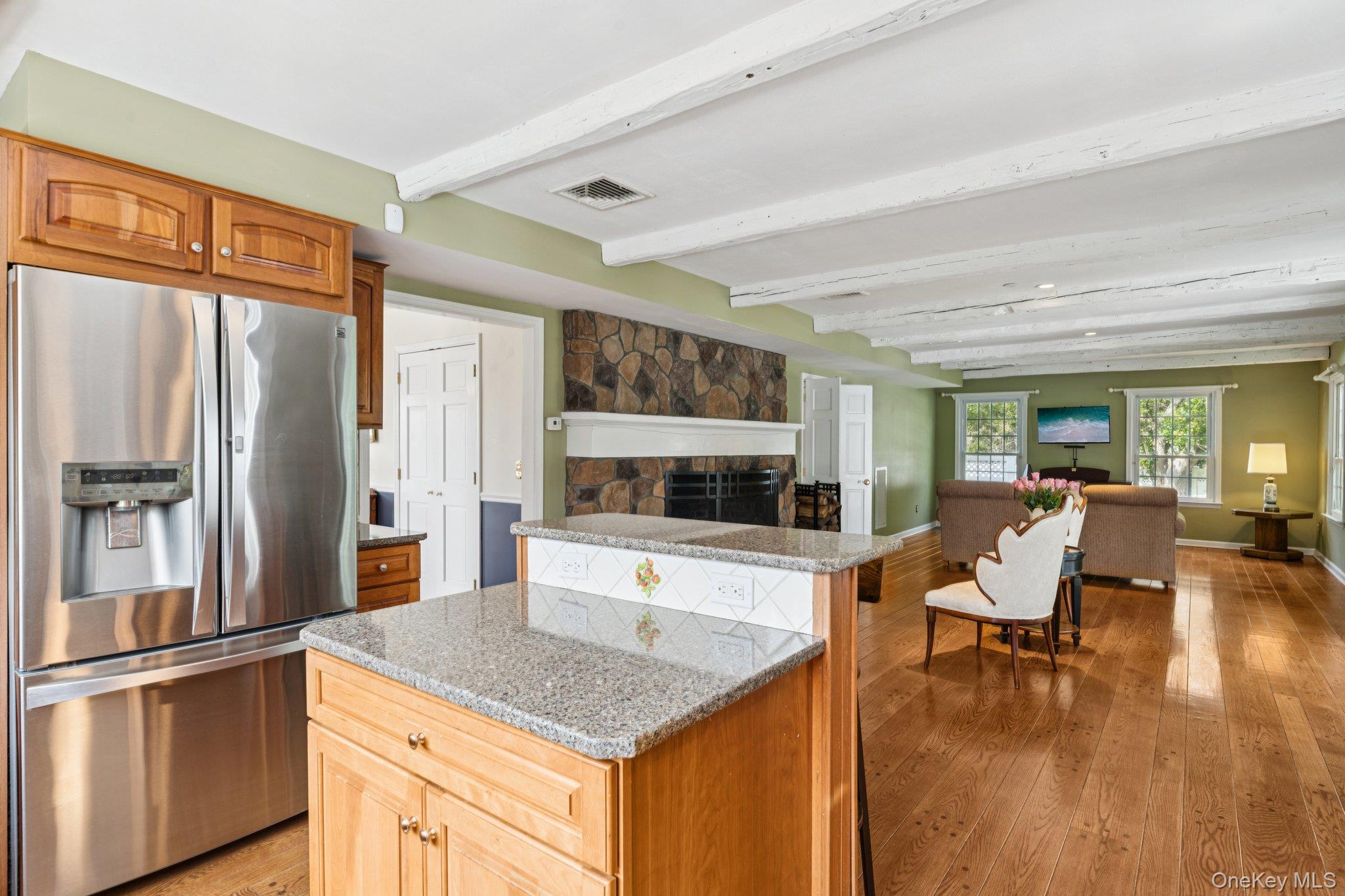 78 Oak Road, Bayport, NY 11705