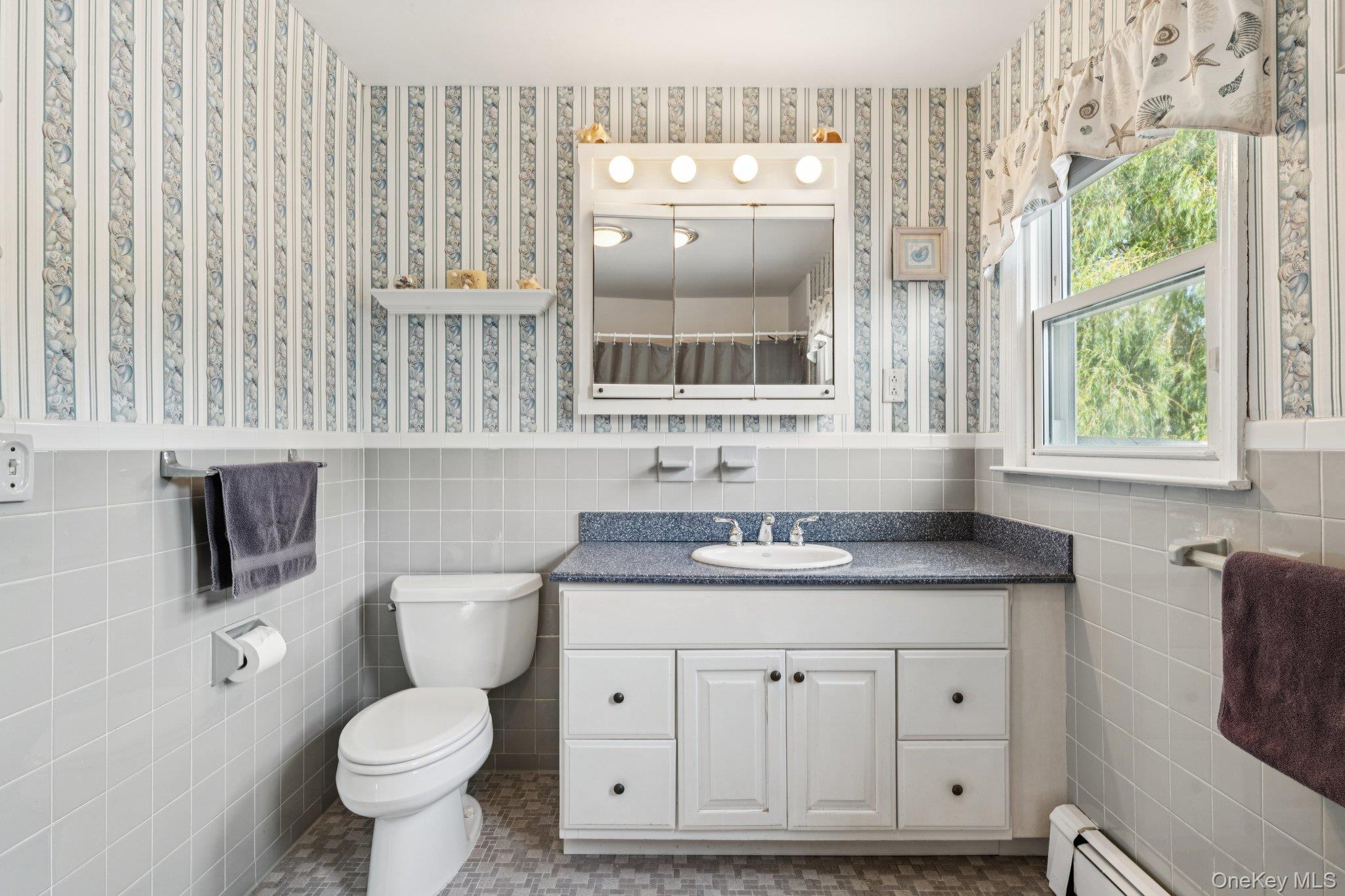 78 Oak Road, Bayport, NY 11705