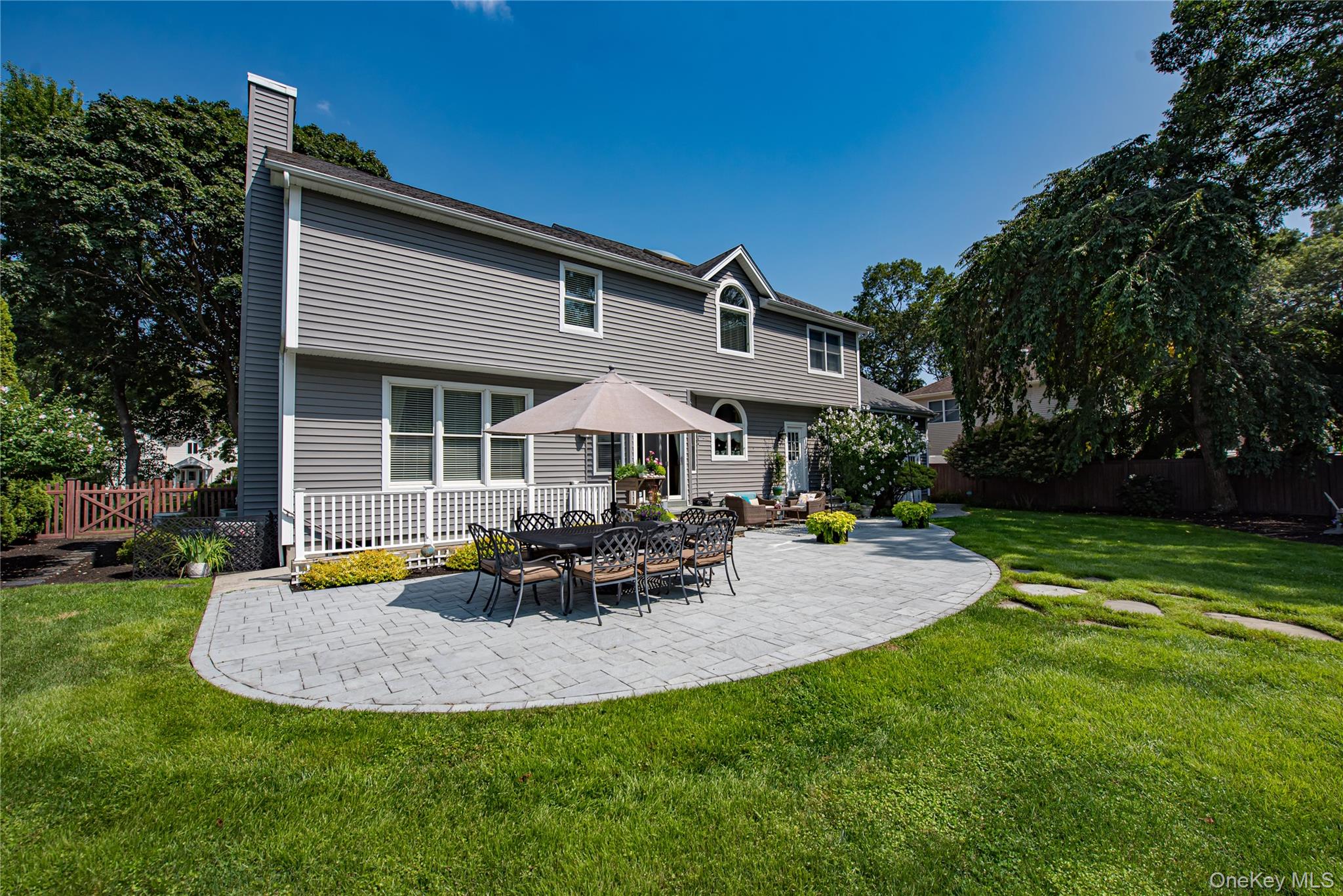 12 Annemarie Drive, Saint James, NY 11780