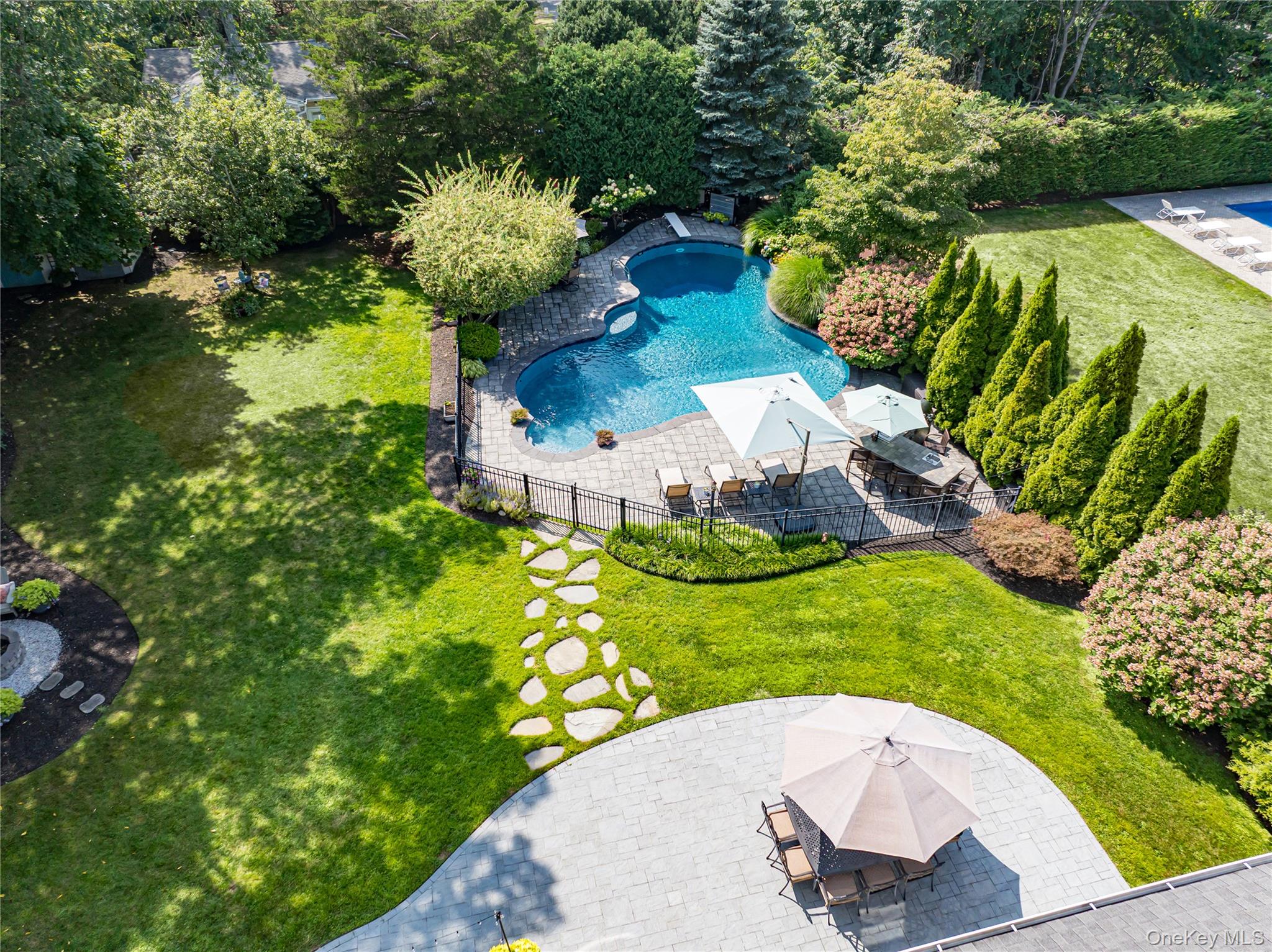 12 Annemarie Drive, Saint James, NY 11780