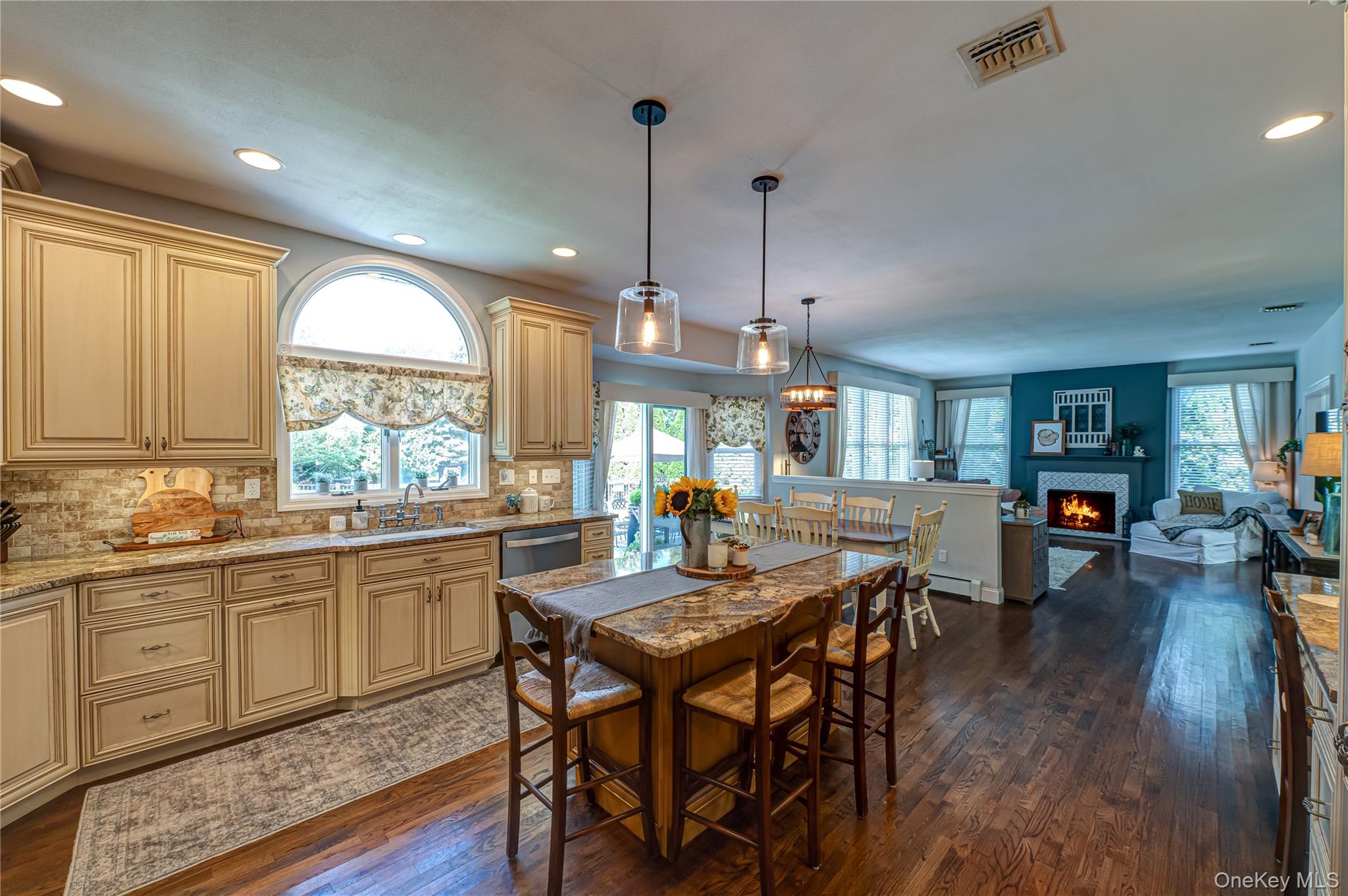 12 Annemarie Drive, Saint James, NY 11780