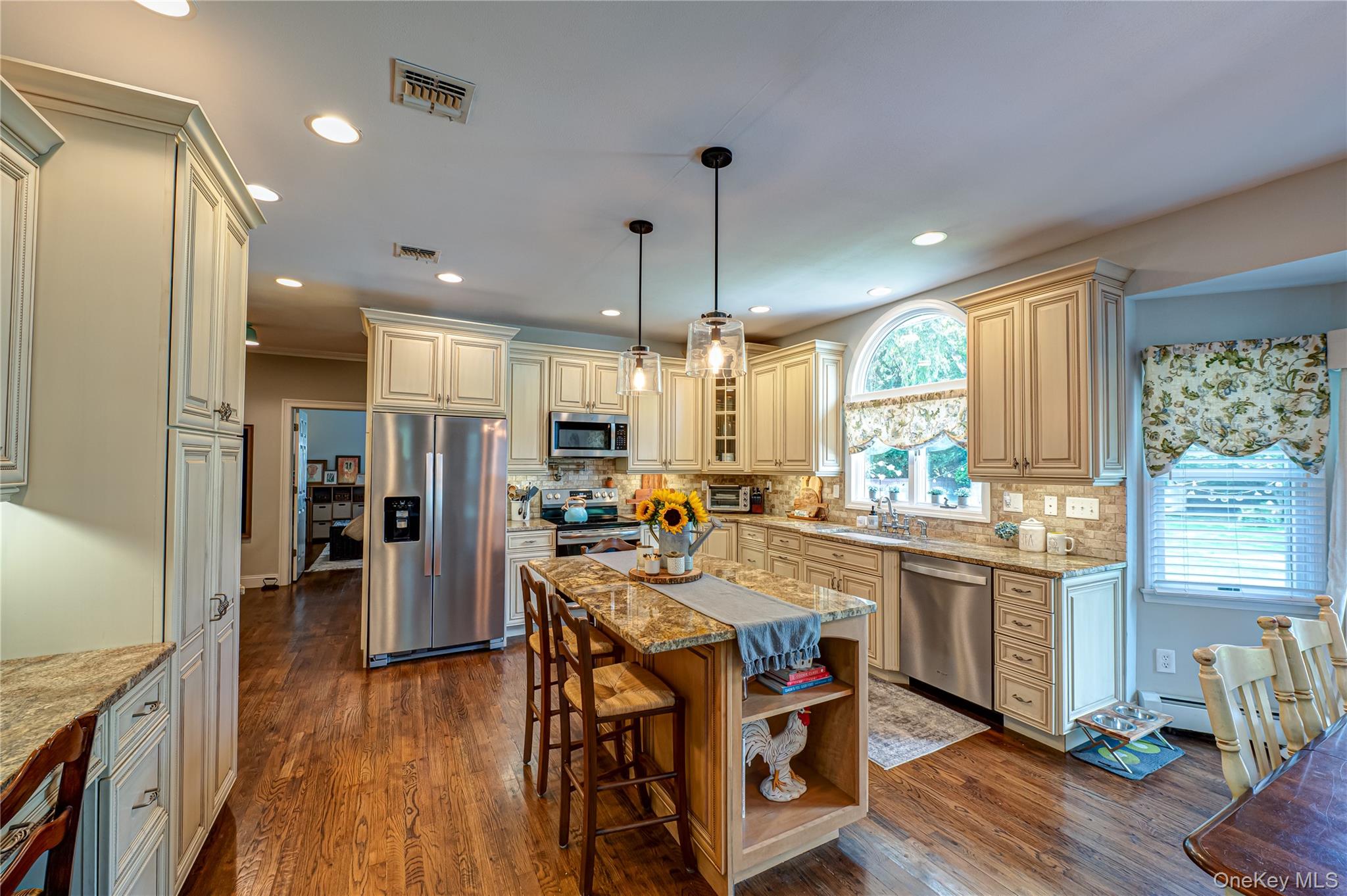 12 Annemarie Drive, Saint James, NY 11780