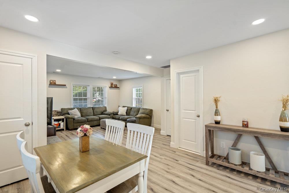 41 Eatondale Avenue, Blue Point, NY 11715