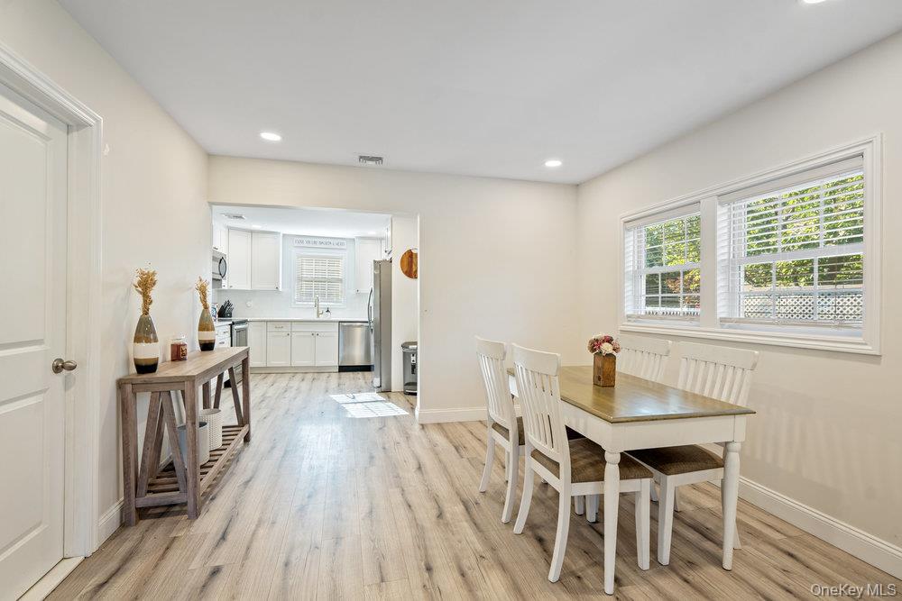 41 Eatondale Avenue, Blue Point, NY 11715