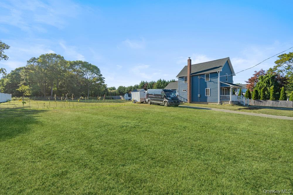 41 Eatondale Avenue, Blue Point, NY 11715