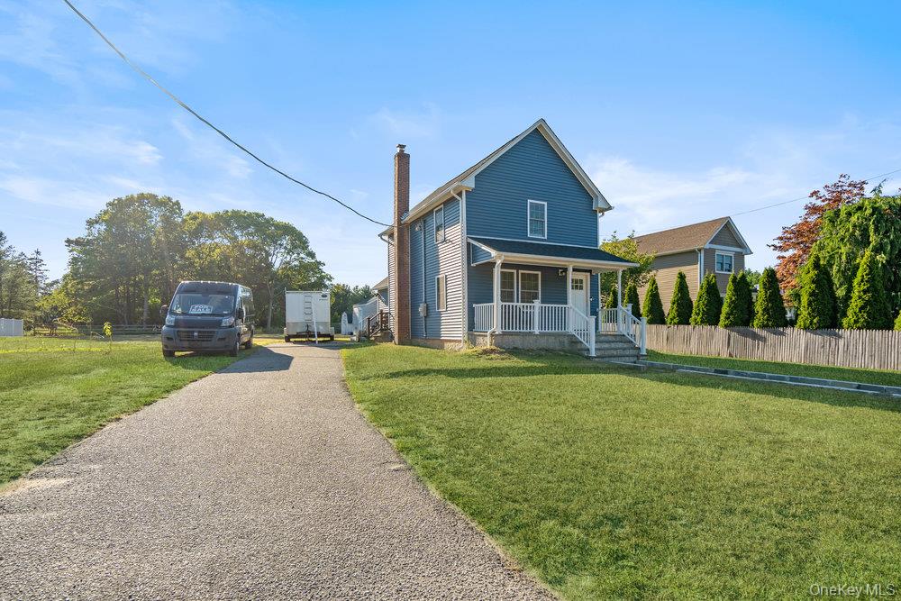 41 Eatondale Avenue, Blue Point, NY 11715