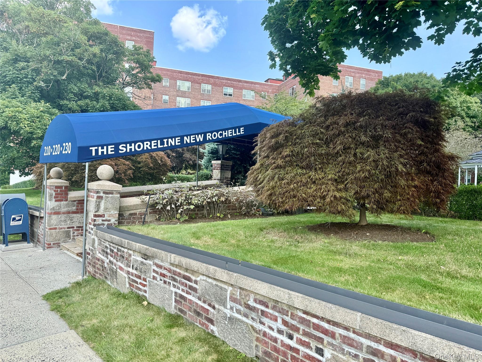 220 Pelham Road # 2L, New Rochelle, NY 10805