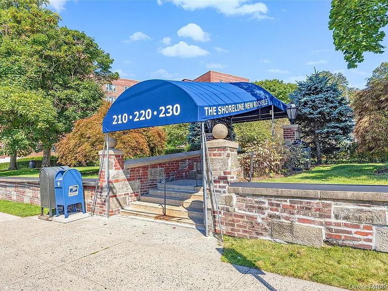 220 Pelham Road # 2L, New Rochelle, NY 10805