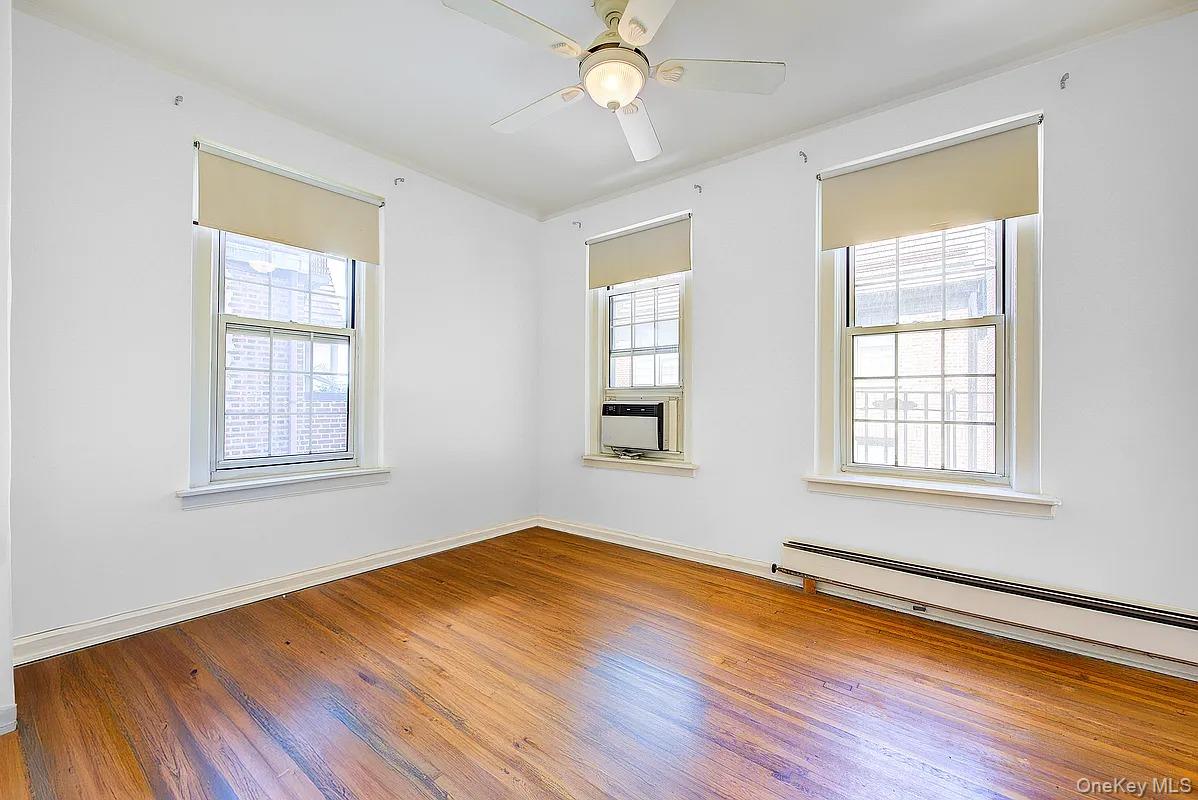 4 Dartmouth Street # 410, Forest Hills, NY 11375